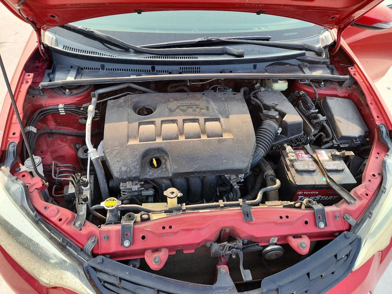 2015 Toyota Corolla S Plus Red vin: 5YFBURHE0FP353323