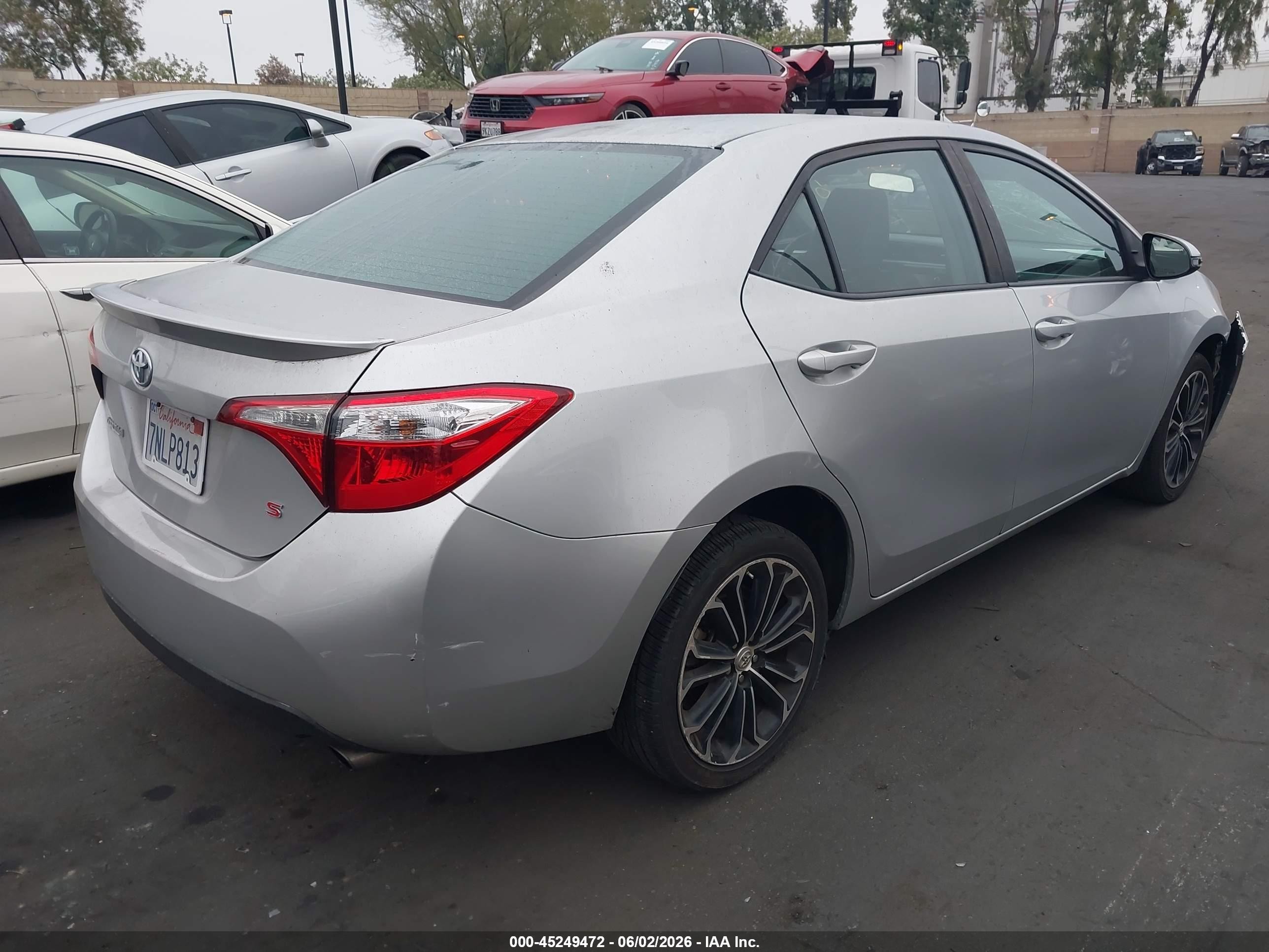 2015 Toyota Corolla S Plus Серебряный vin: 5YFBURHE0FP365651