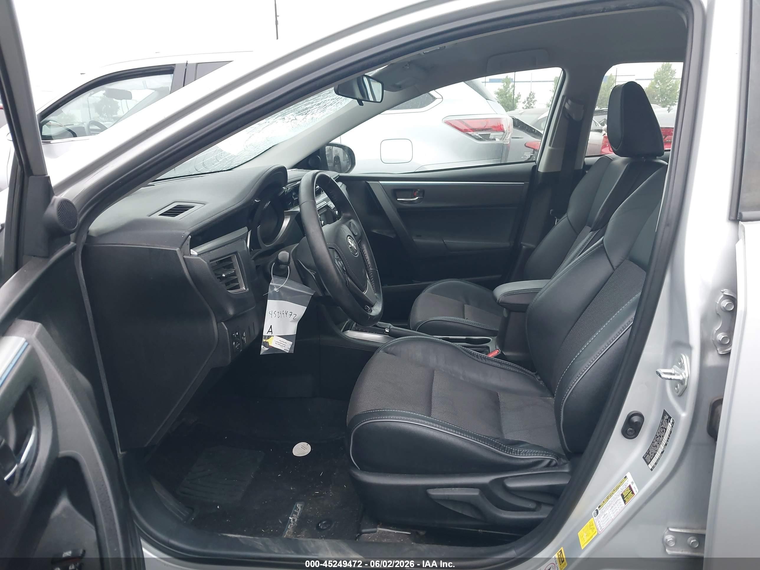 2015 Toyota Corolla S Plus Серебряный vin: 5YFBURHE0FP365651