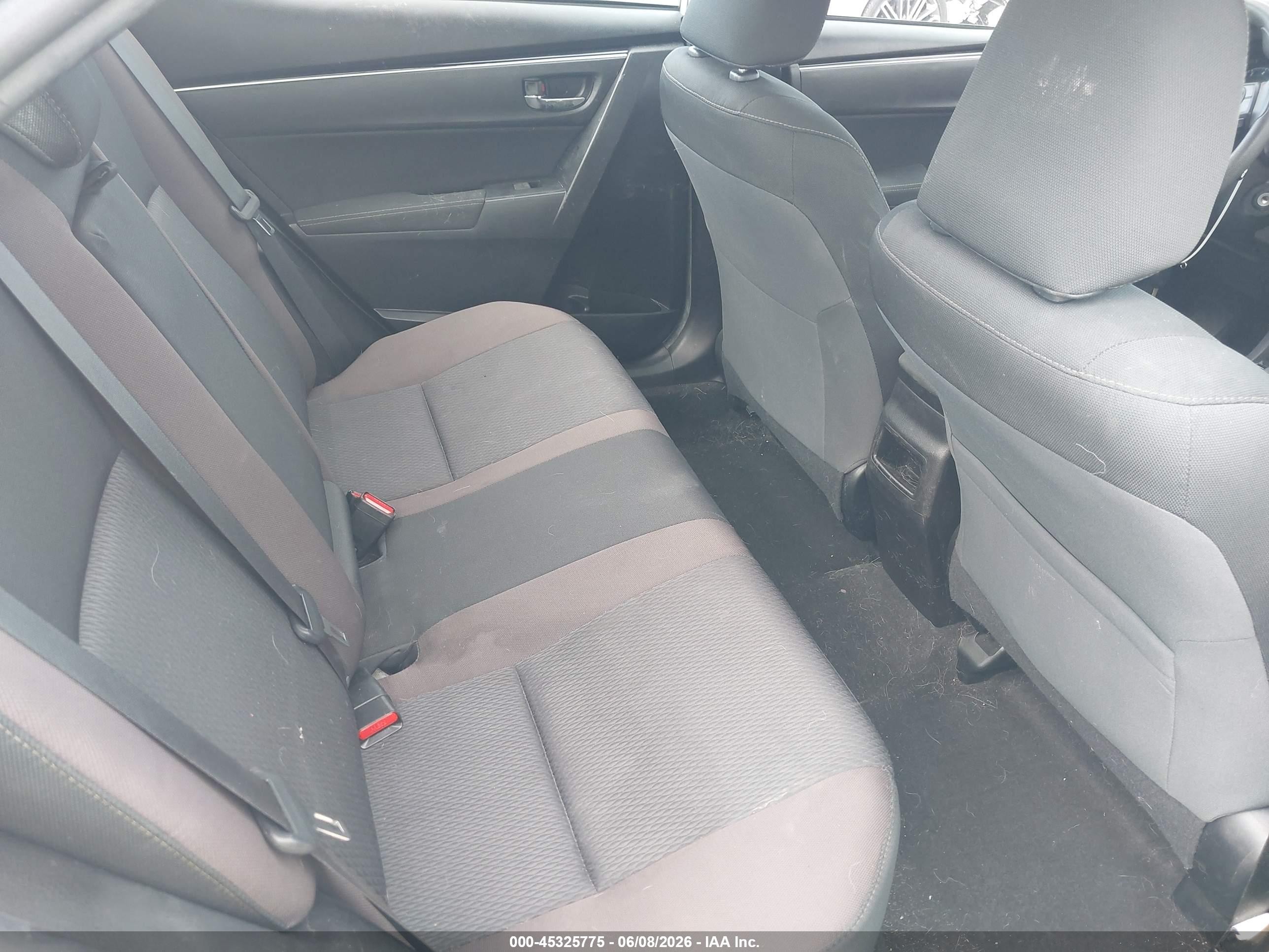 2019 Toyota Corolla Le Белый vin: 5YFBURHE0KP876450