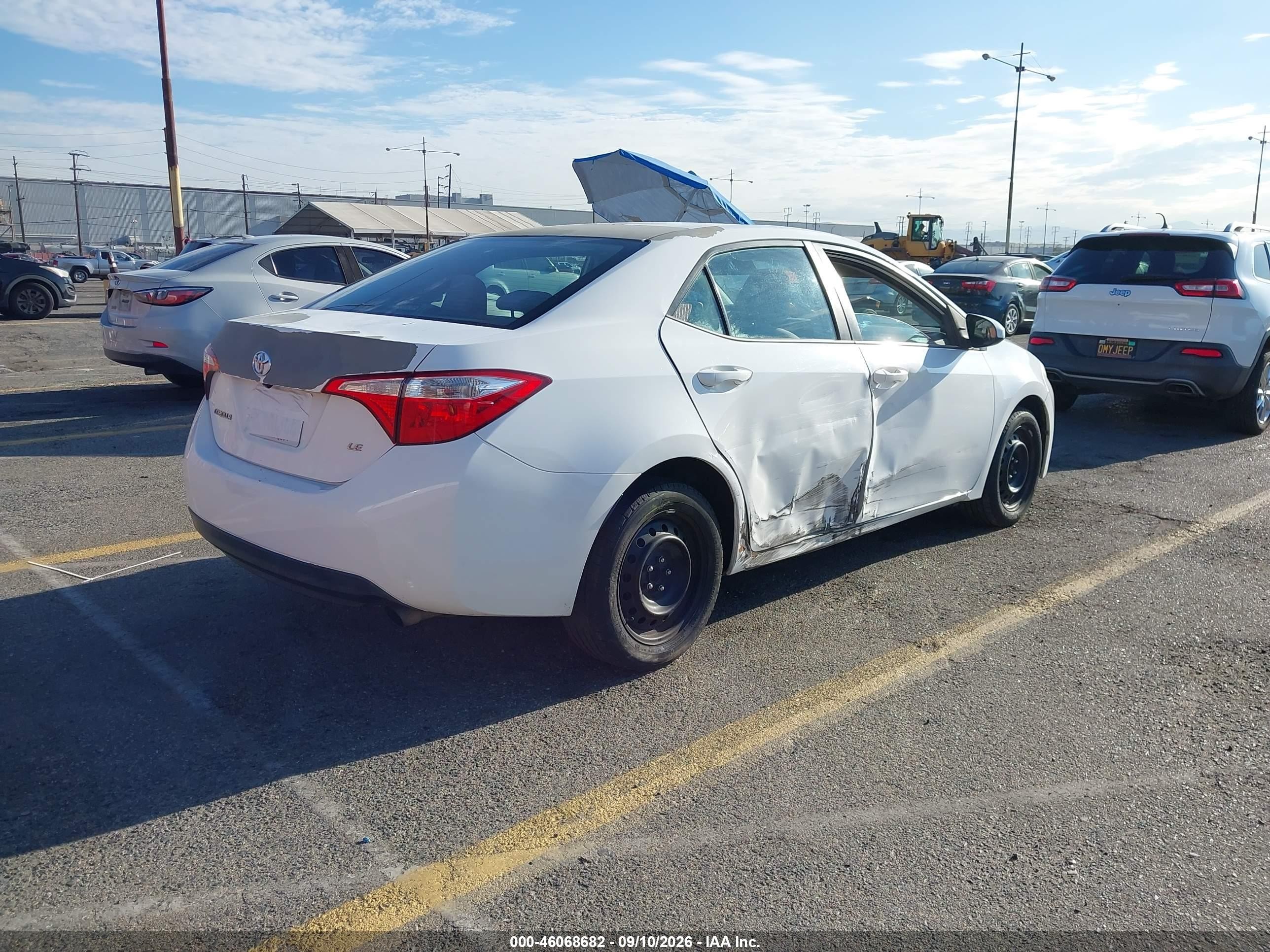 2014 Toyota Corolla Le White vin: 5YFBURHE1EP002189