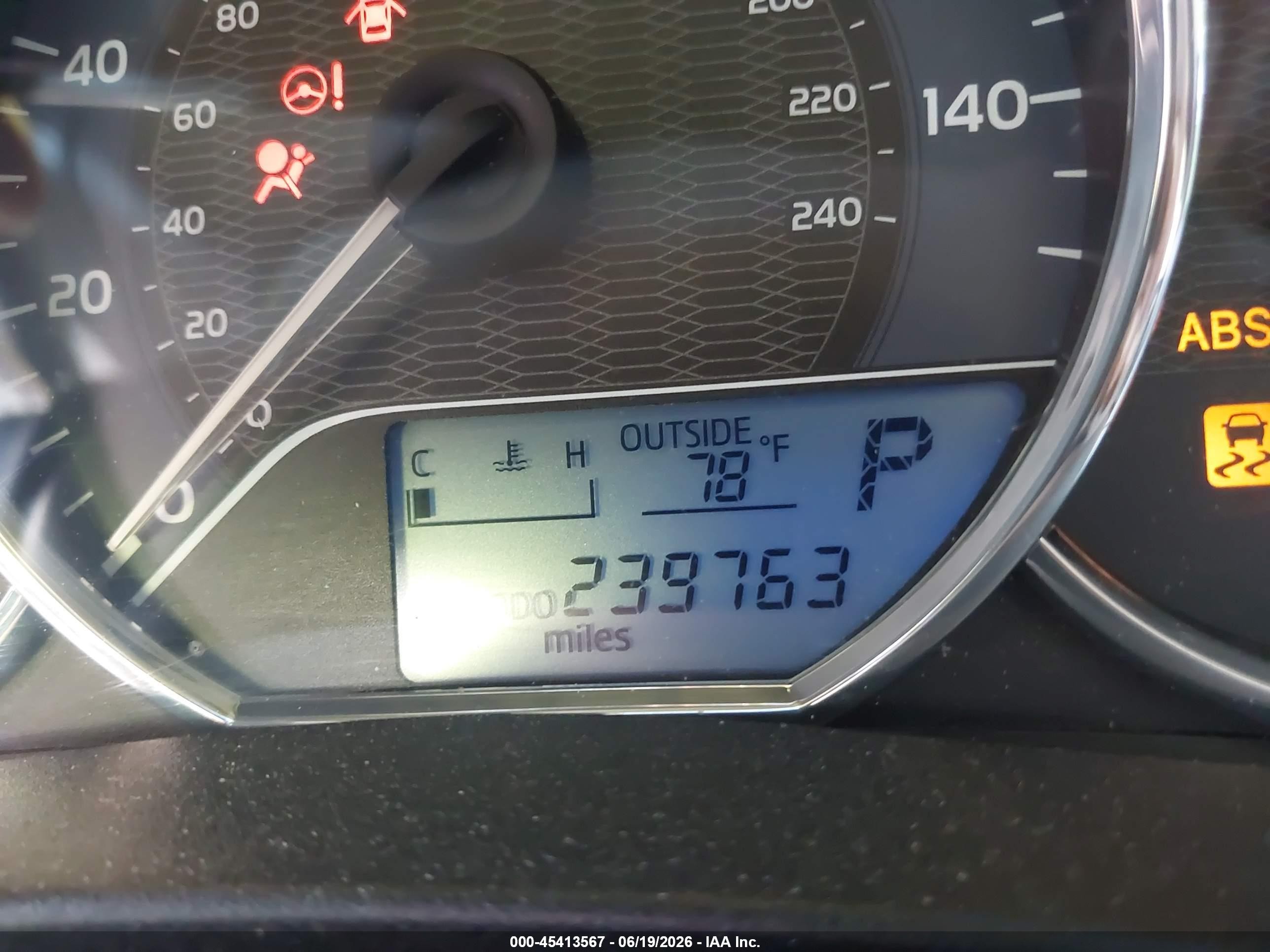 2014 Toyota Corolla Le Gray vin: 5YFBURHE1EP010051