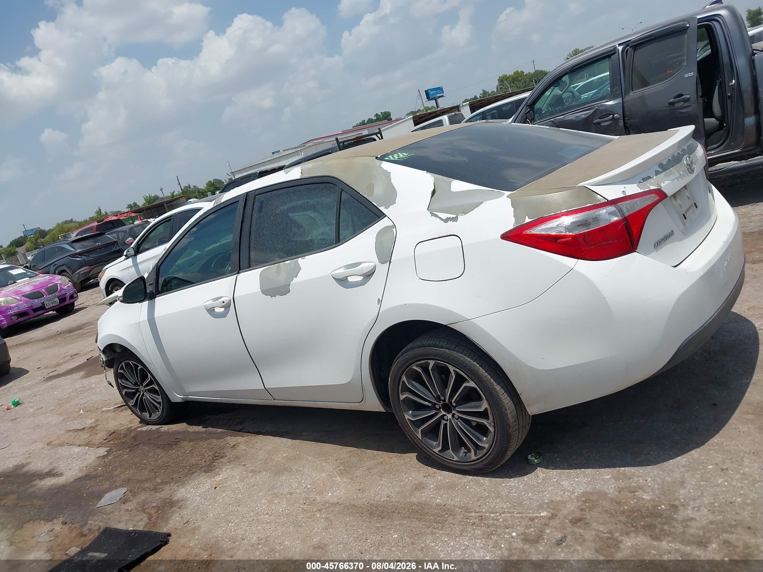 2014 Toyota Corolla S Plus White vin: 5YFBURHE1EP036732