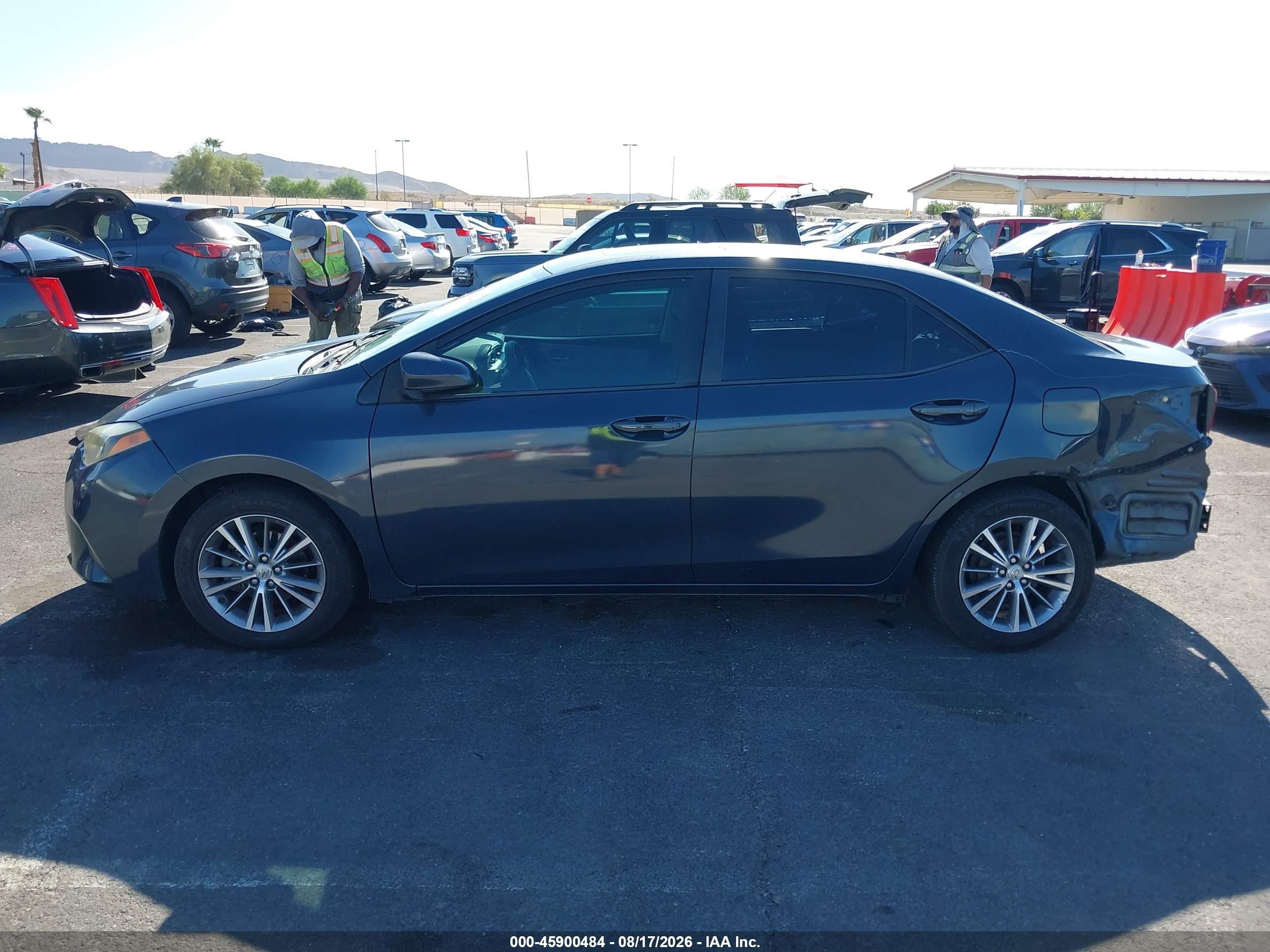 2014 Toyota Corolla Le Plus Blue vin: 5YFBURHE1EP041753