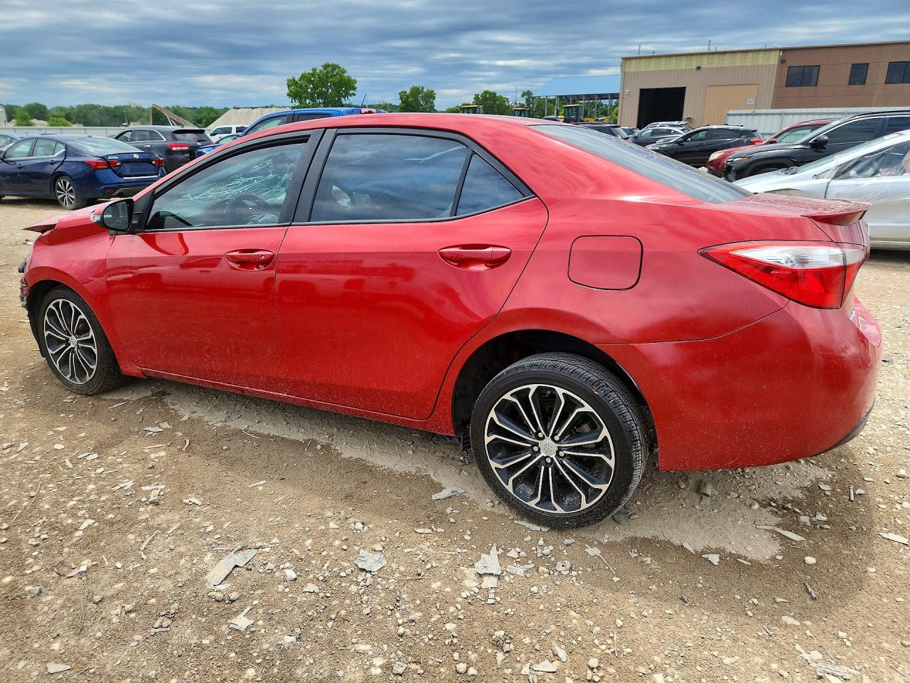 2014 Toyota Corolla S Plus Red vin: 5YFBURHE1EP045107