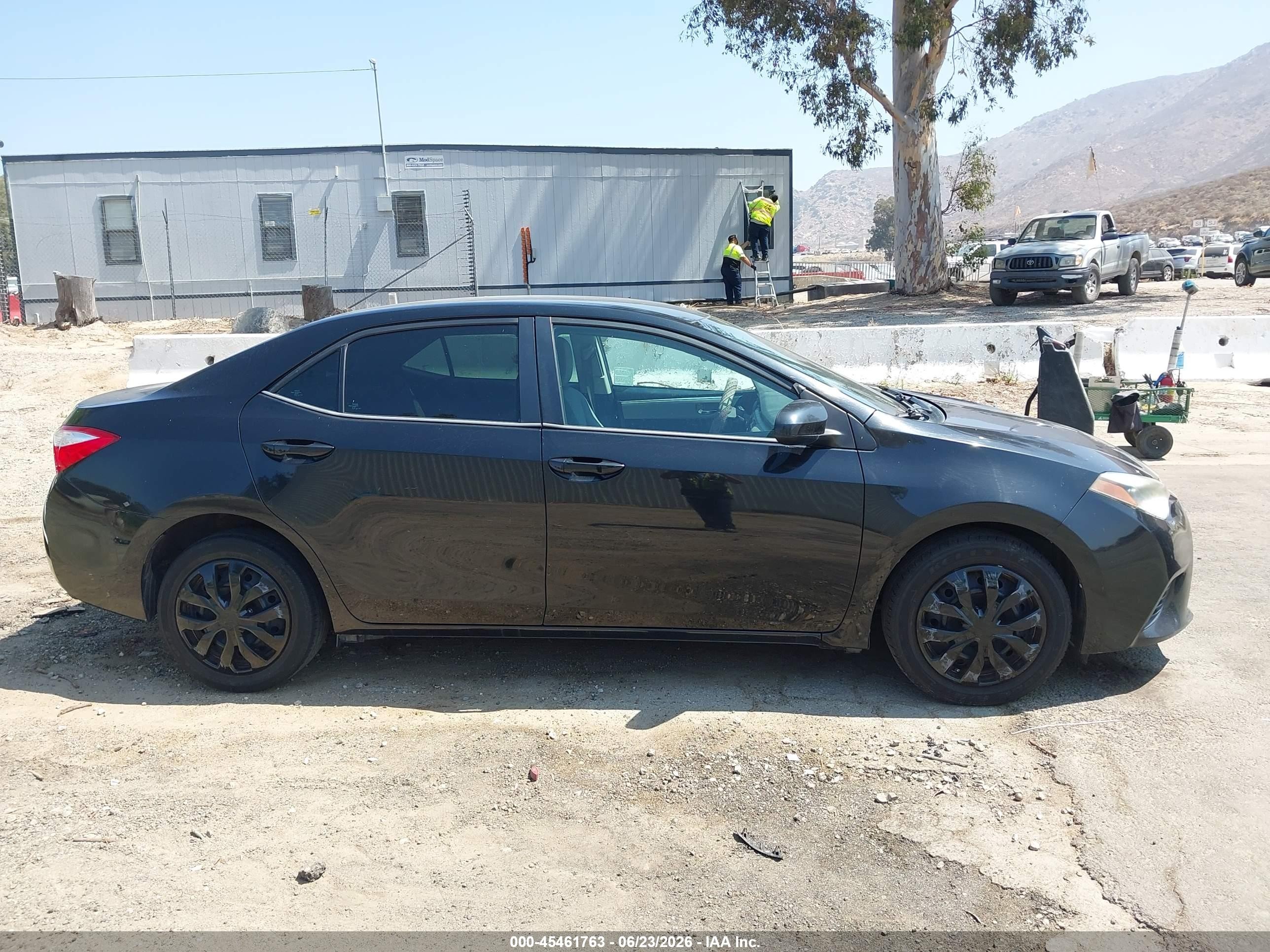 2014 Toyota Corolla Le Black vin: 5YFBURHE1EP063445