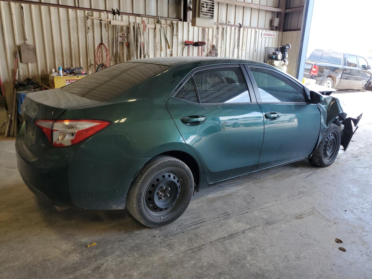2014 Toyota Corolla L Green vin: 5YFBURHE1EP071061