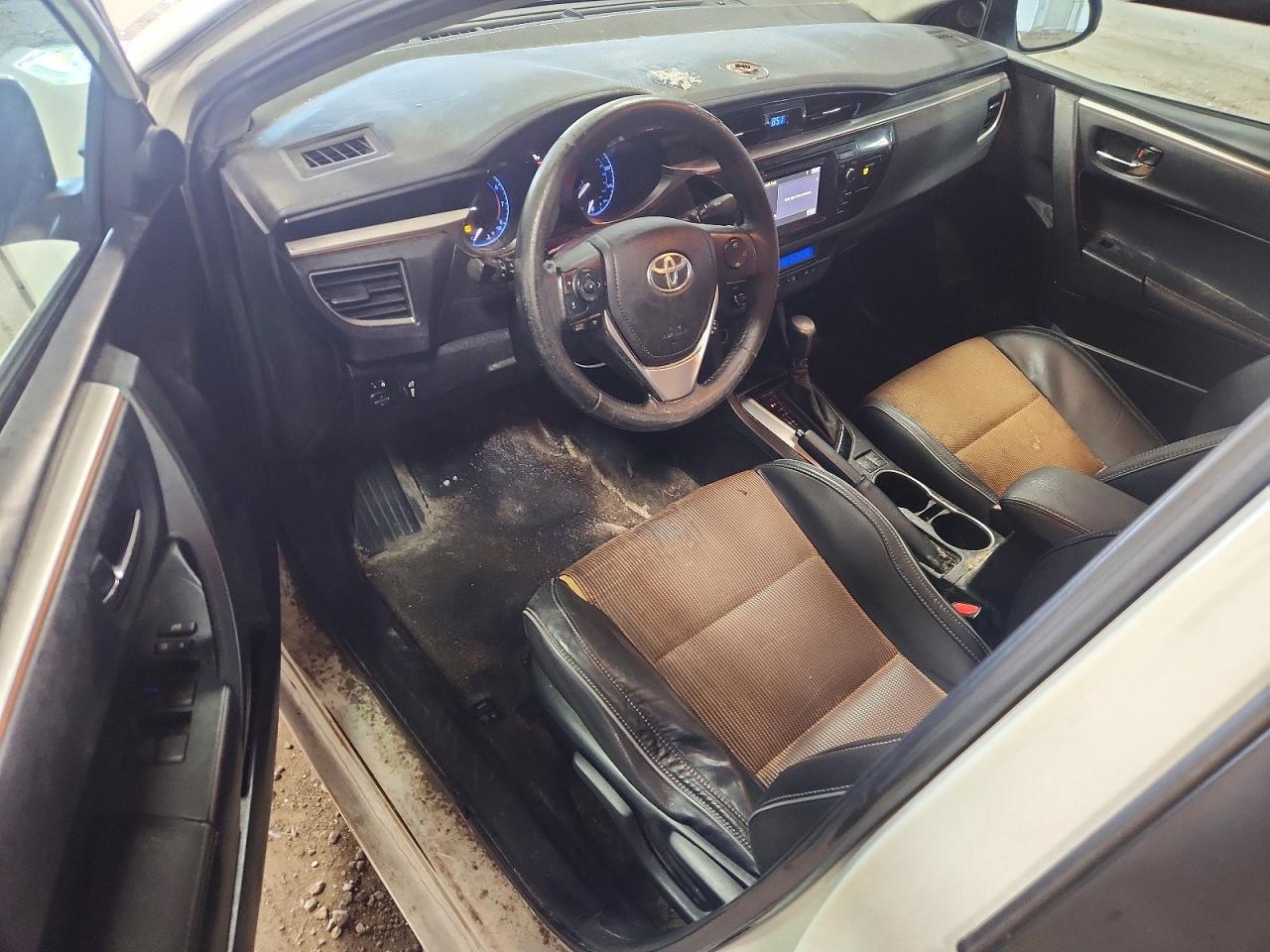 2014 Toyota Corolla S Plus Белый vin: 5YFBURHE1EP074090