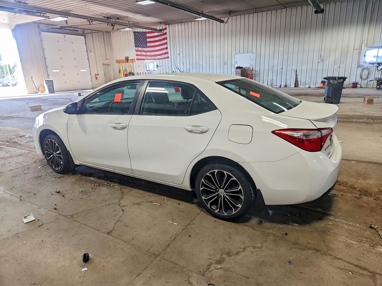 2014 Toyota Corolla S Plus Белый vin: 5YFBURHE1EP074090