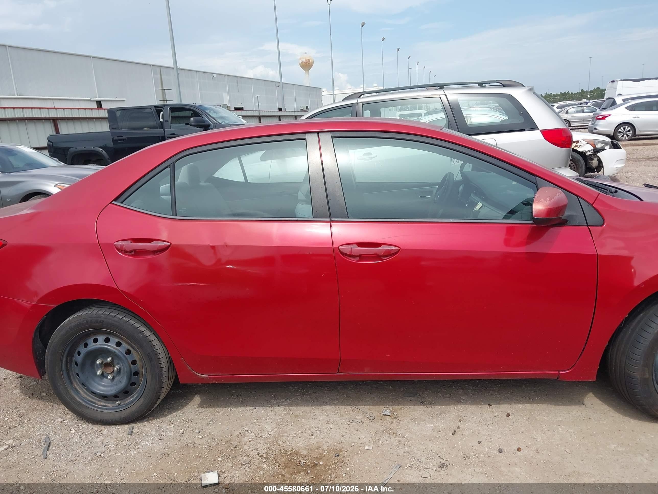 2014 Toyota Corolla Le Red vin: 5YFBURHE1EP076325