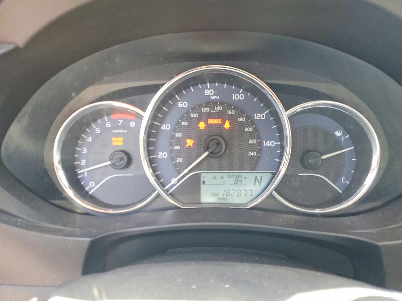 2014 Toyota Corolla Le Silver vin: 5YFBURHE1EP082156
