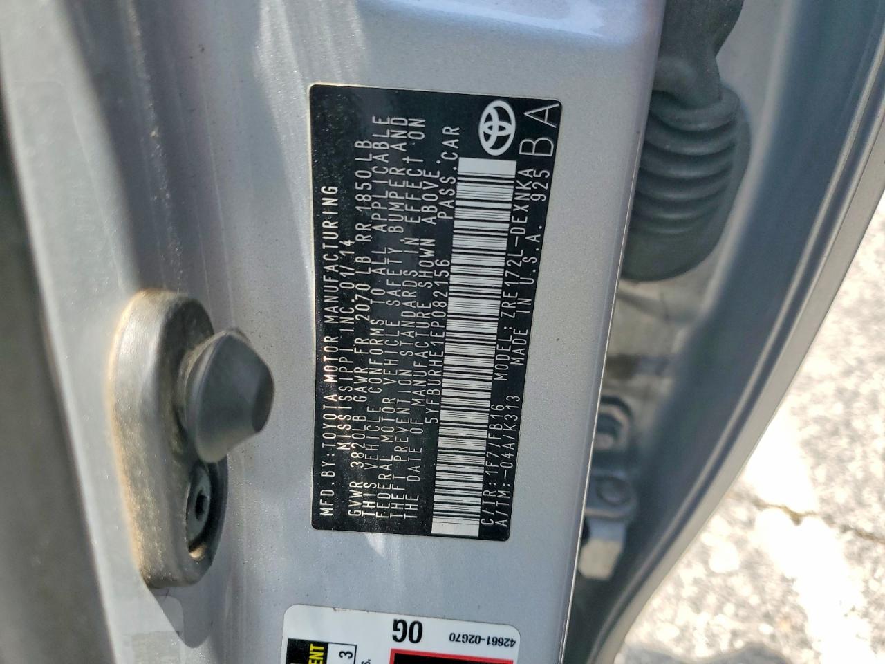 2014 Toyota Corolla Le Silver vin: 5YFBURHE1EP082156