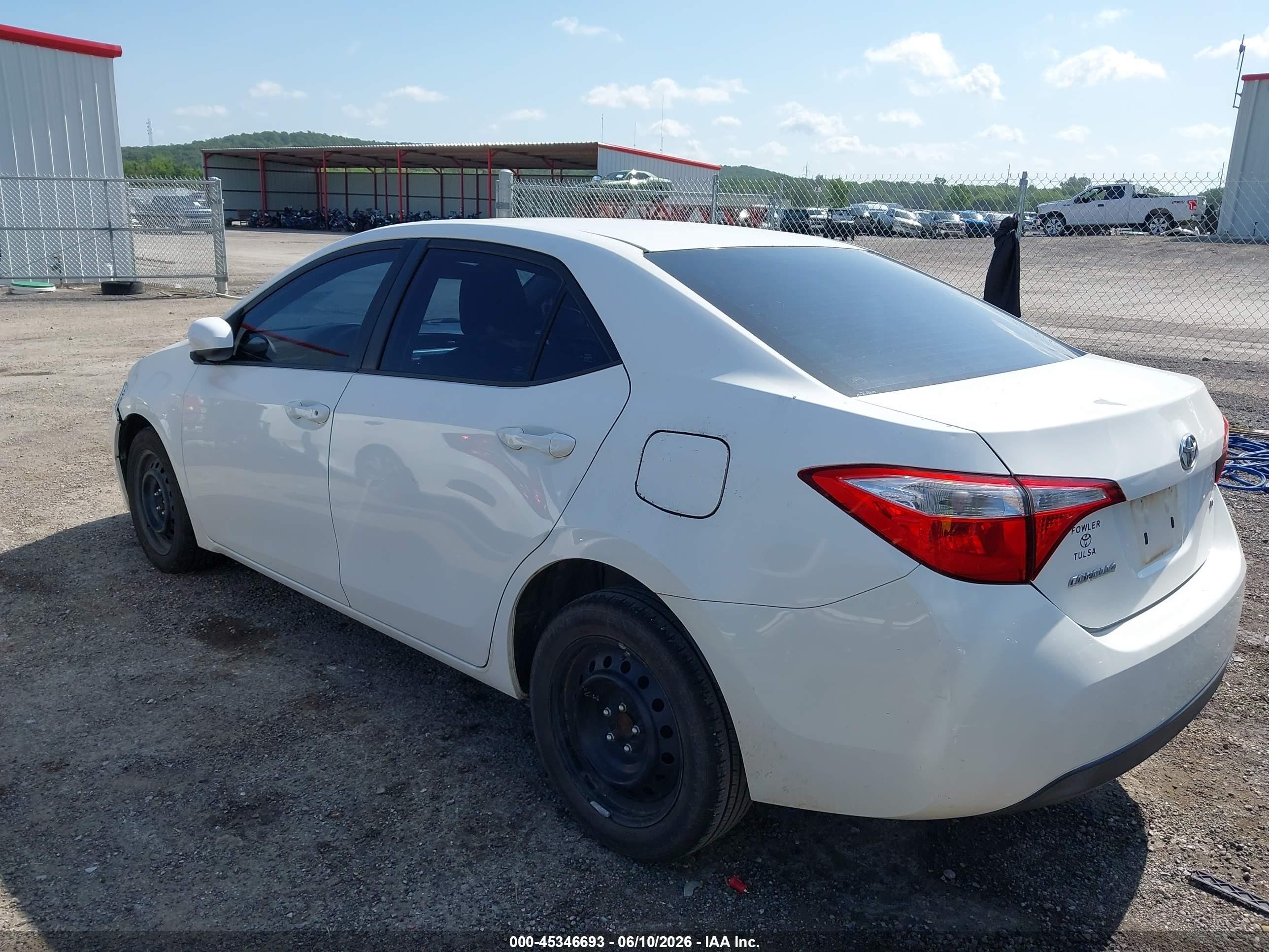 2014 Toyota Corolla Le White vin: 5YFBURHE1EP082917