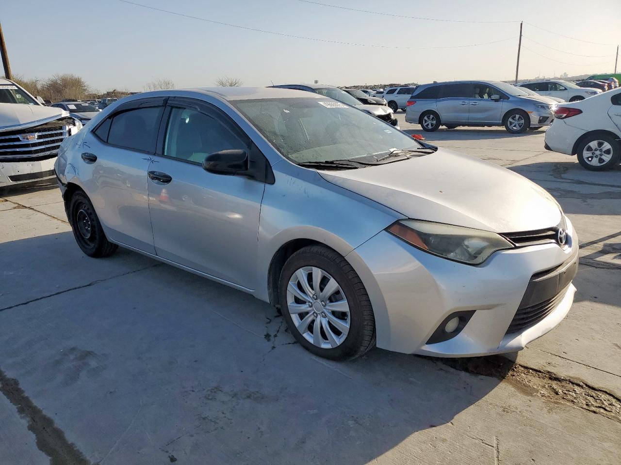 2014 Toyota Corolla L Silver vin: 5YFBURHE1EP085283