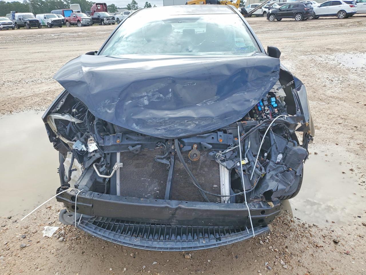 2014 Toyota Corolla Le Black vin: 5YFBURHE1EP094419
