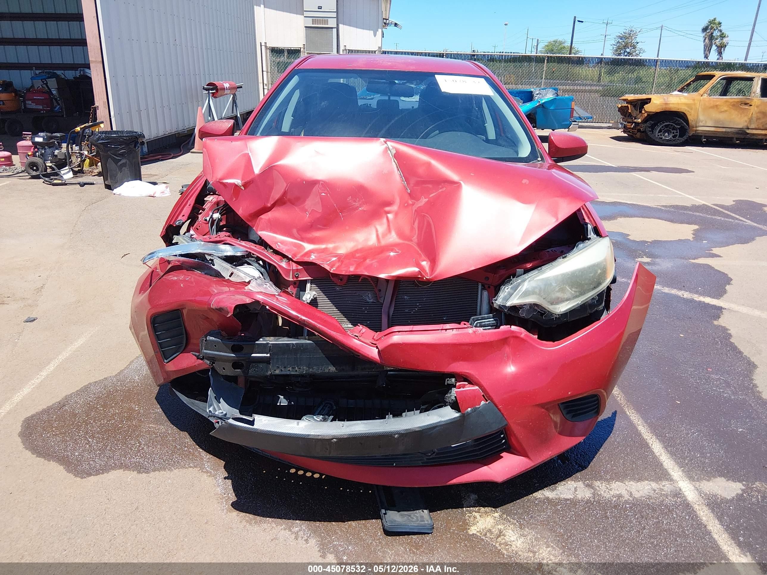 2014 Toyota Corolla Le/le Plus/le Premium Red vin: 5YFBURHE1EP101868