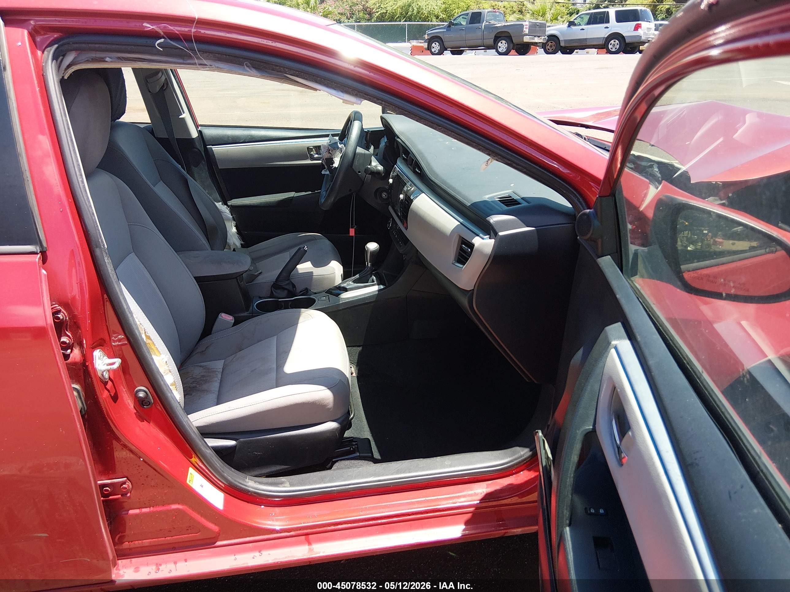 2014 Toyota Corolla Le/le Plus/le Premium Red vin: 5YFBURHE1EP101868