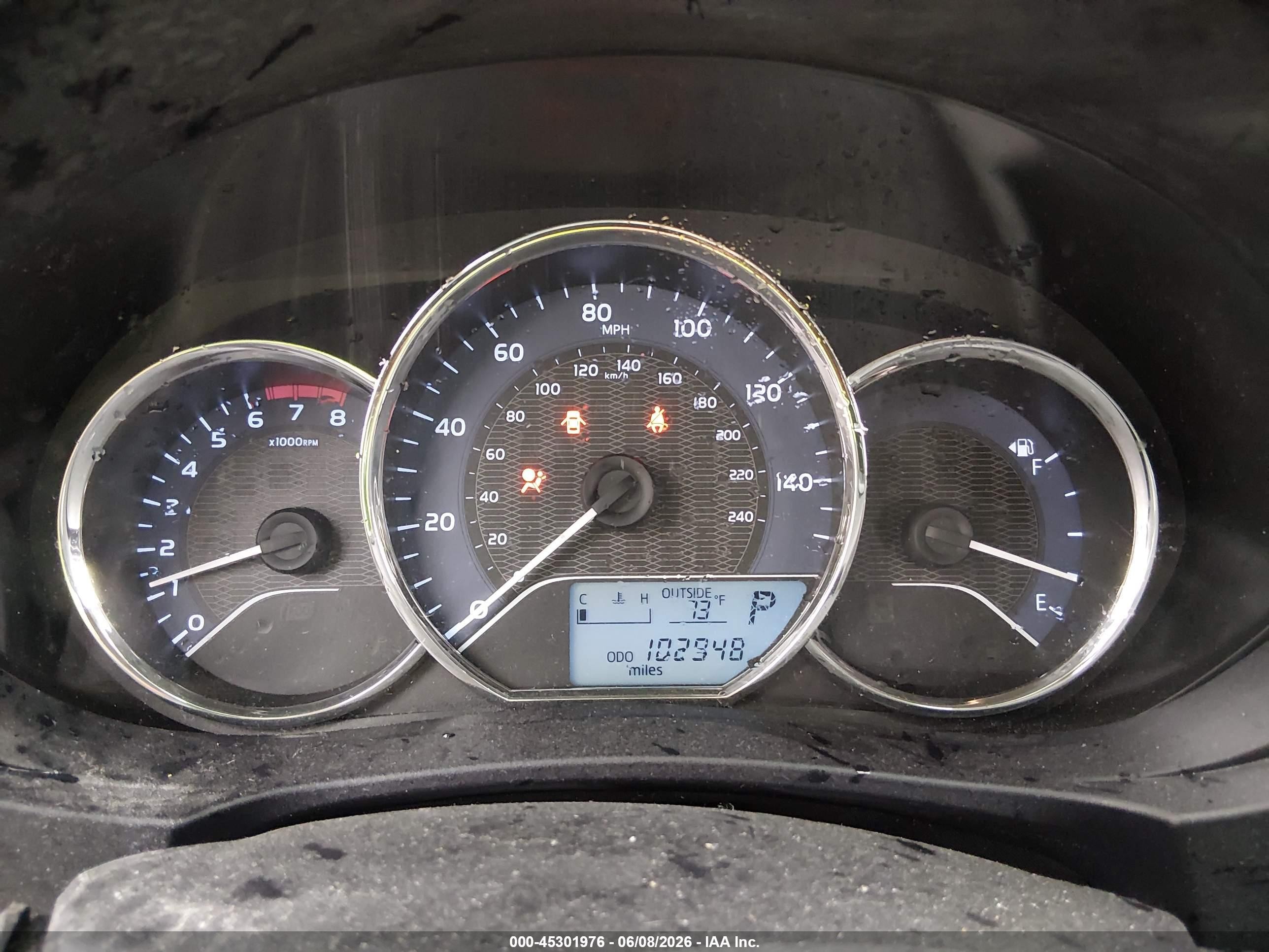 2014 Toyota Corolla L Silver vin: 5YFBURHE1EP104186