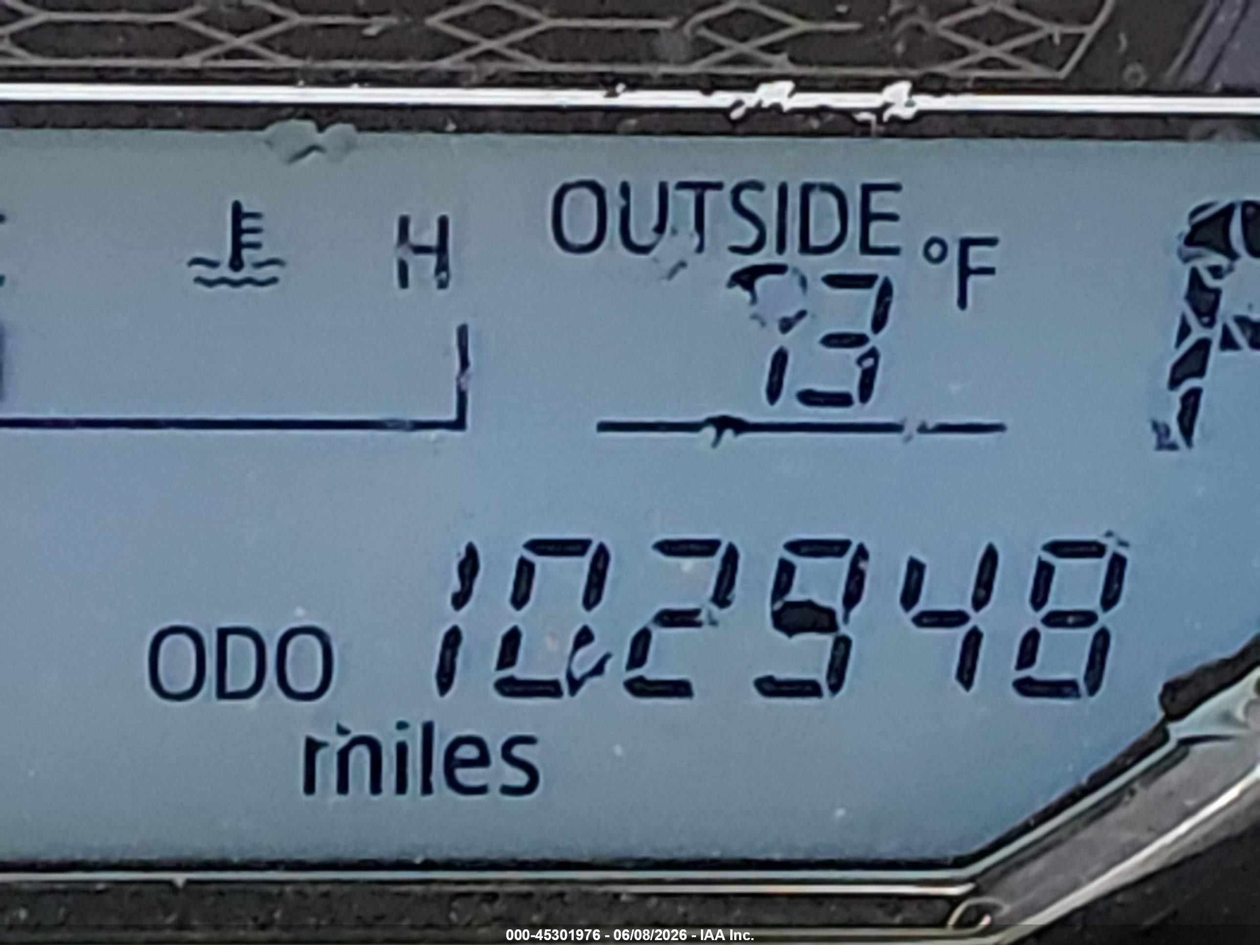 2014 Toyota Corolla L Silver vin: 5YFBURHE1EP104186