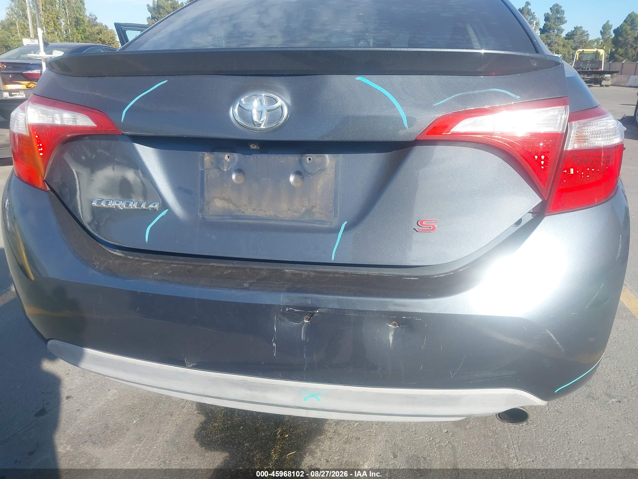 2014 Toyota Corolla S Premium Silver vin: 5YFBURHE1EP111669