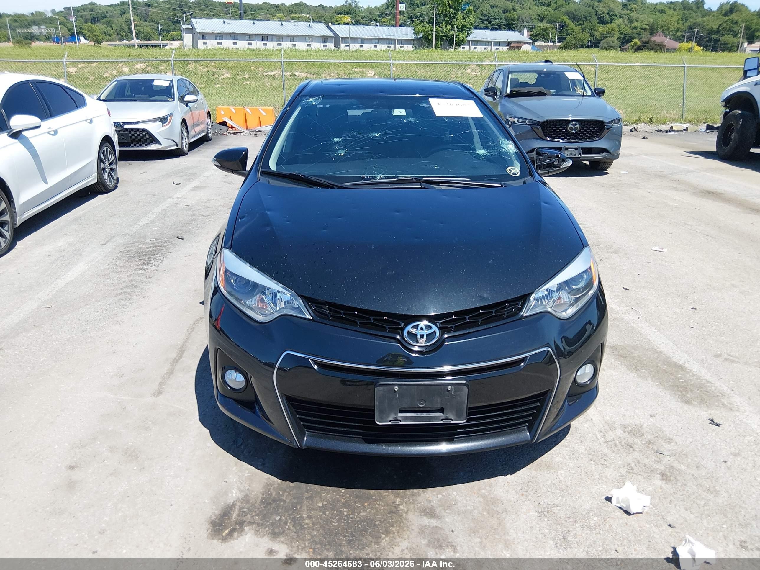 2014 Toyota Corolla S Plus Черный vin: 5YFBURHE1EP115785