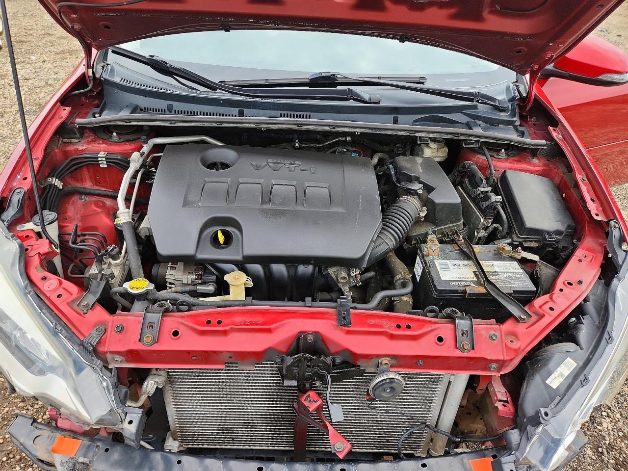 2014 Toyota Corolla S Plus Red vin: 5YFBURHE1EP120369