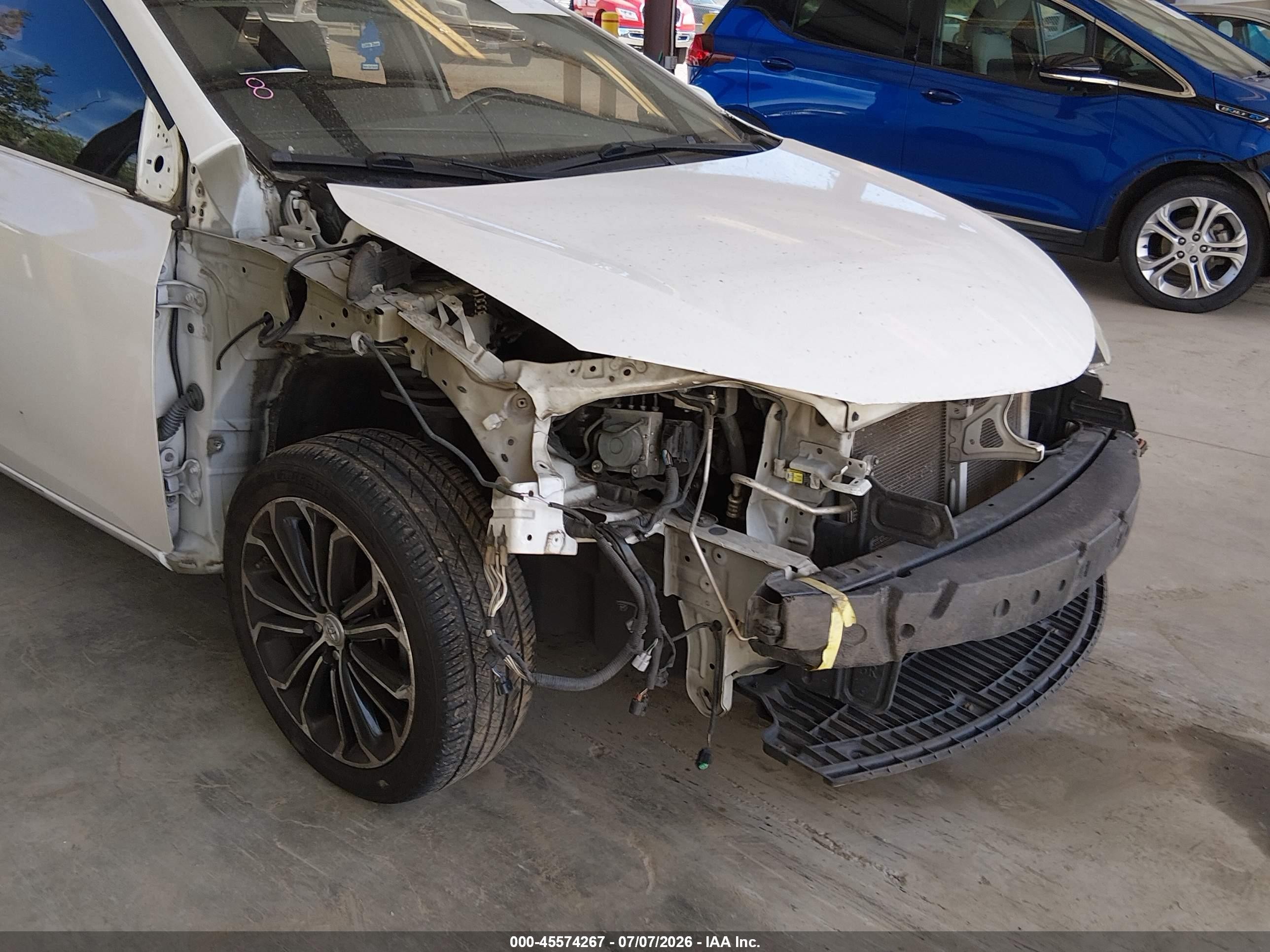 2014 Toyota Corolla S Plus White vin: 5YFBURHE1EP141836