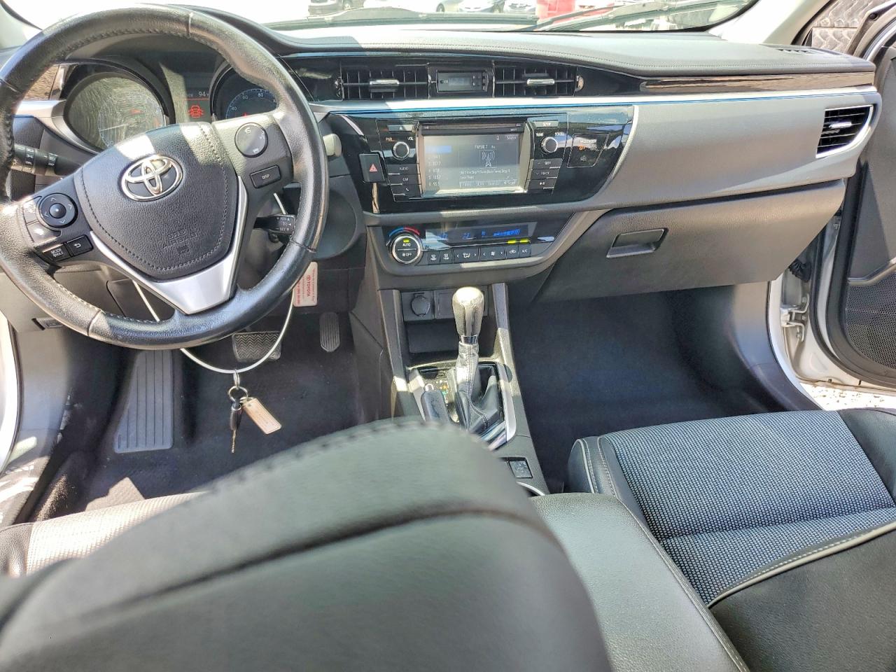 2014 Toyota Corolla S Plus Silver vin: 5YFBURHE1EP154957