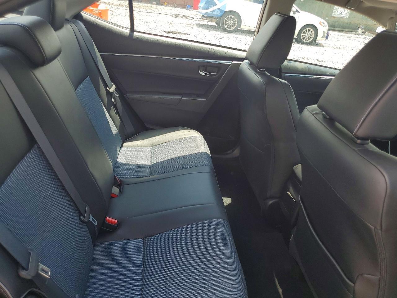 2014 Toyota Corolla S Plus Silver vin: 5YFBURHE1EP154957