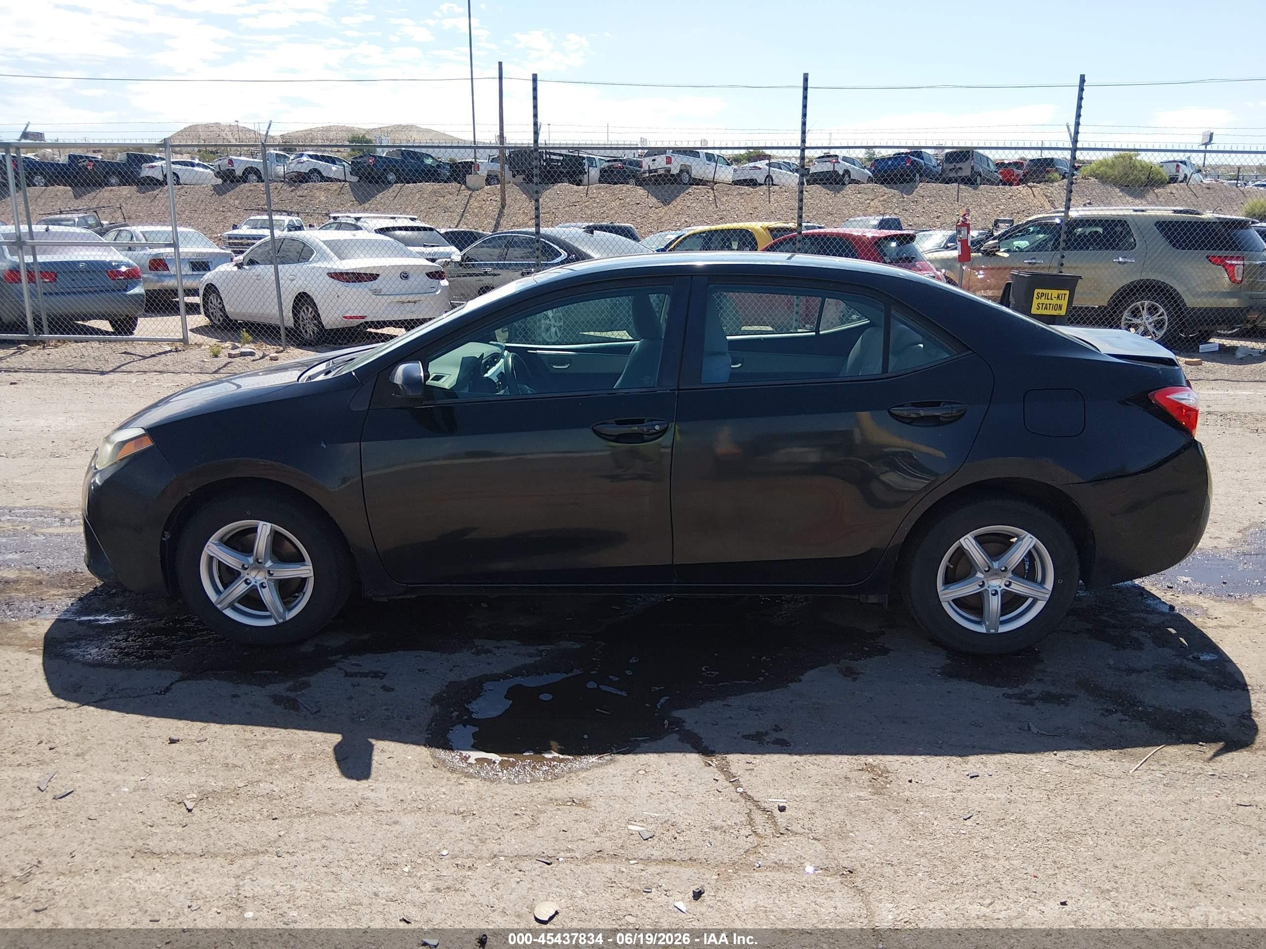 2014 Toyota Corolla Le Black vin: 5YFBURHE1EP162833
