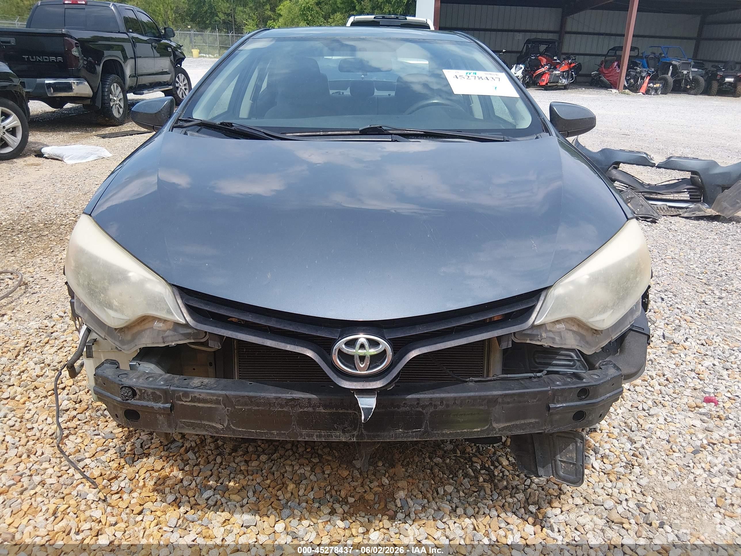 2014 Toyota Corolla Le Plus Blue vin: 5YFBURHE1EP169720