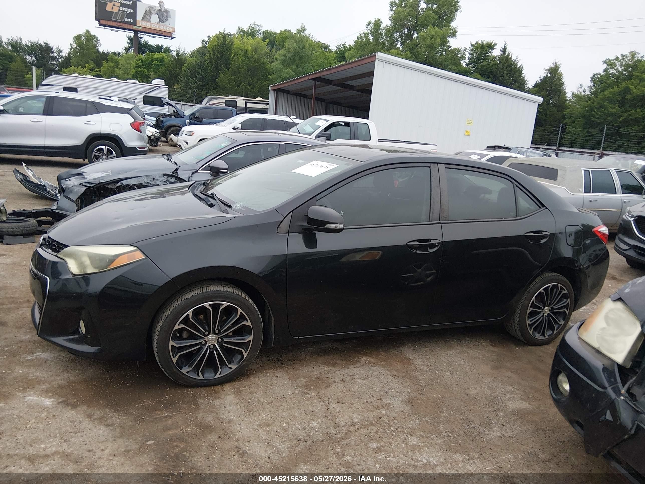 2015 Toyota Corolla S Plus Black vin: 5YFBURHE1FP181139