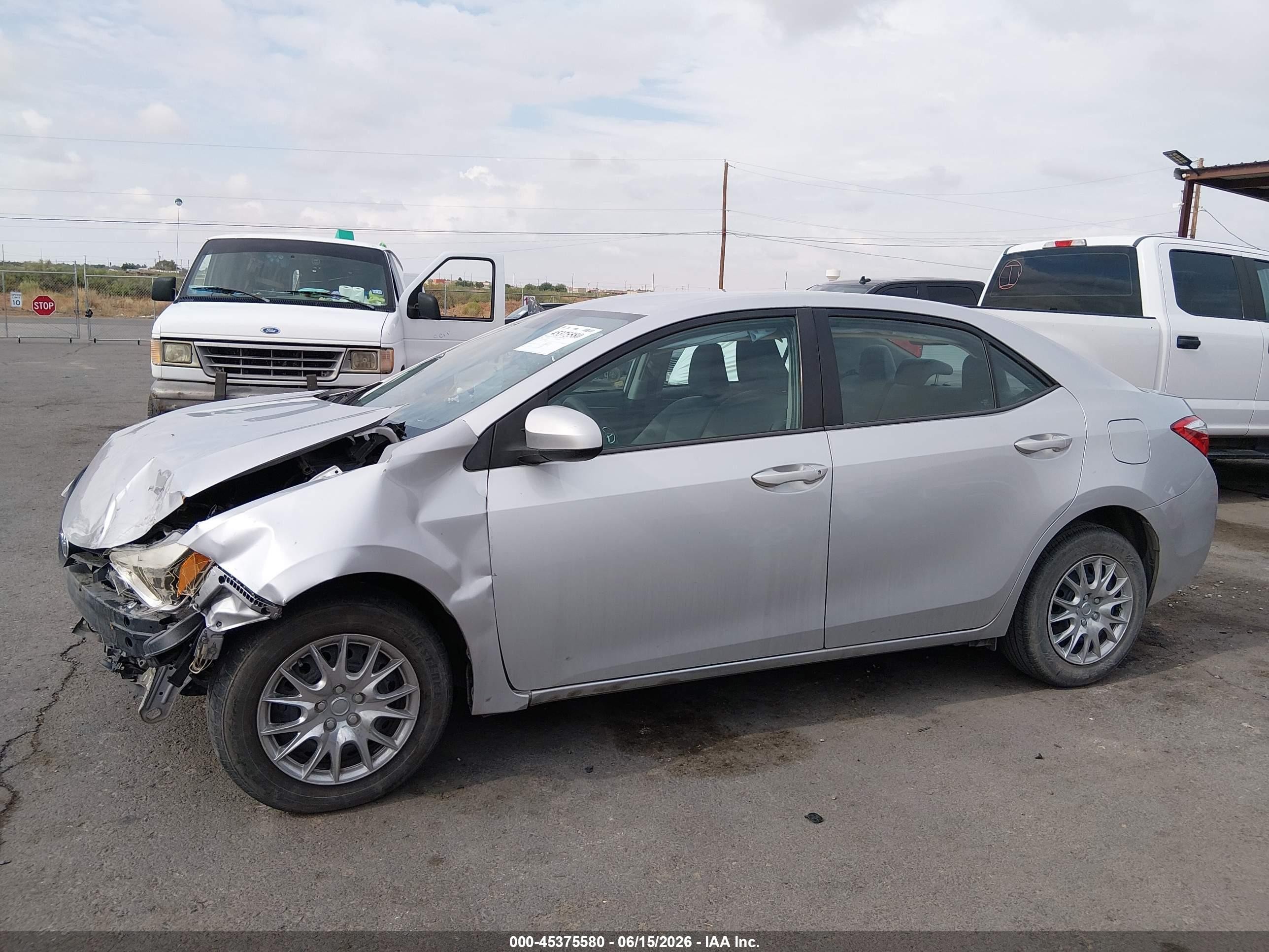 2015 Toyota Corolla L Серебряный vin: 5YFBURHE1FP187216
