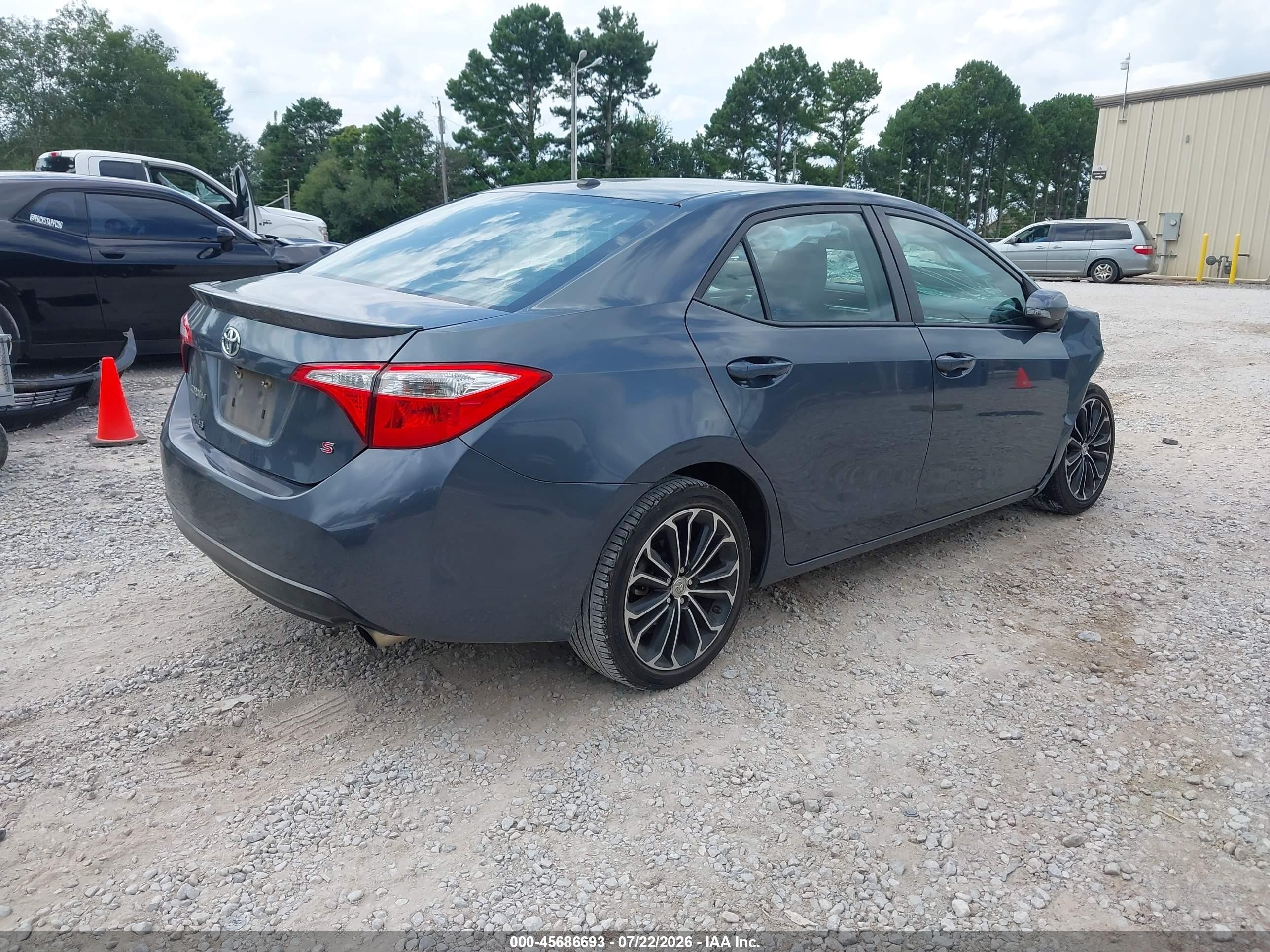 2015 Toyota Corolla S Premium Blue vin: 5YFBURHE1FP189175
