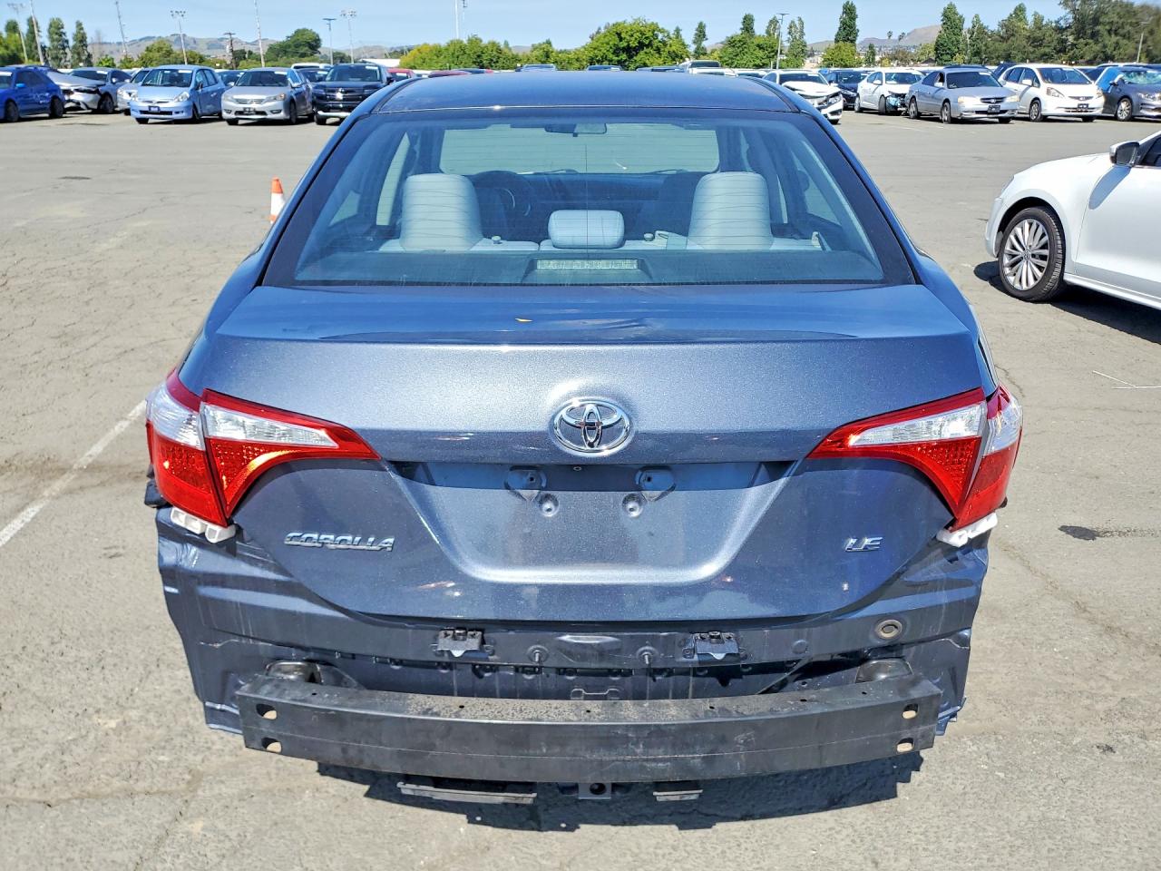 2015 Toyota Corolla Le Gray vin: 5YFBURHE1FP211465