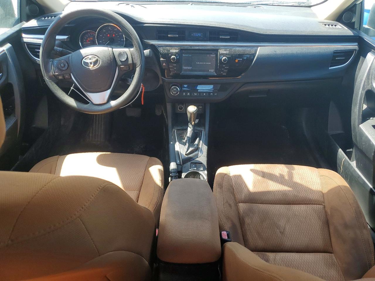 2015 Toyota Corolla Le White vin: 5YFBURHE1FP211725