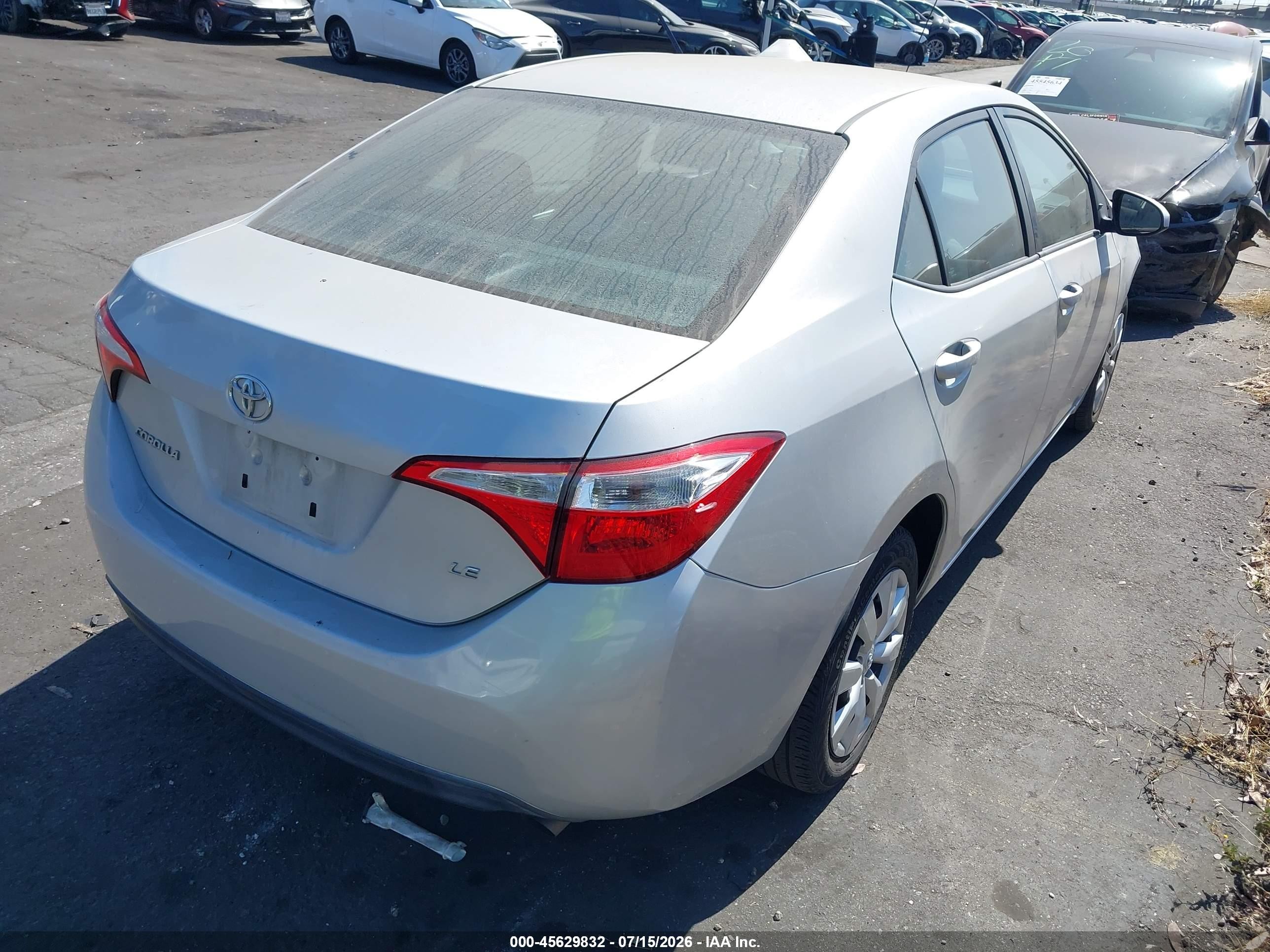 2015 Toyota Corolla Le Silver vin: 5YFBURHE1FP223745