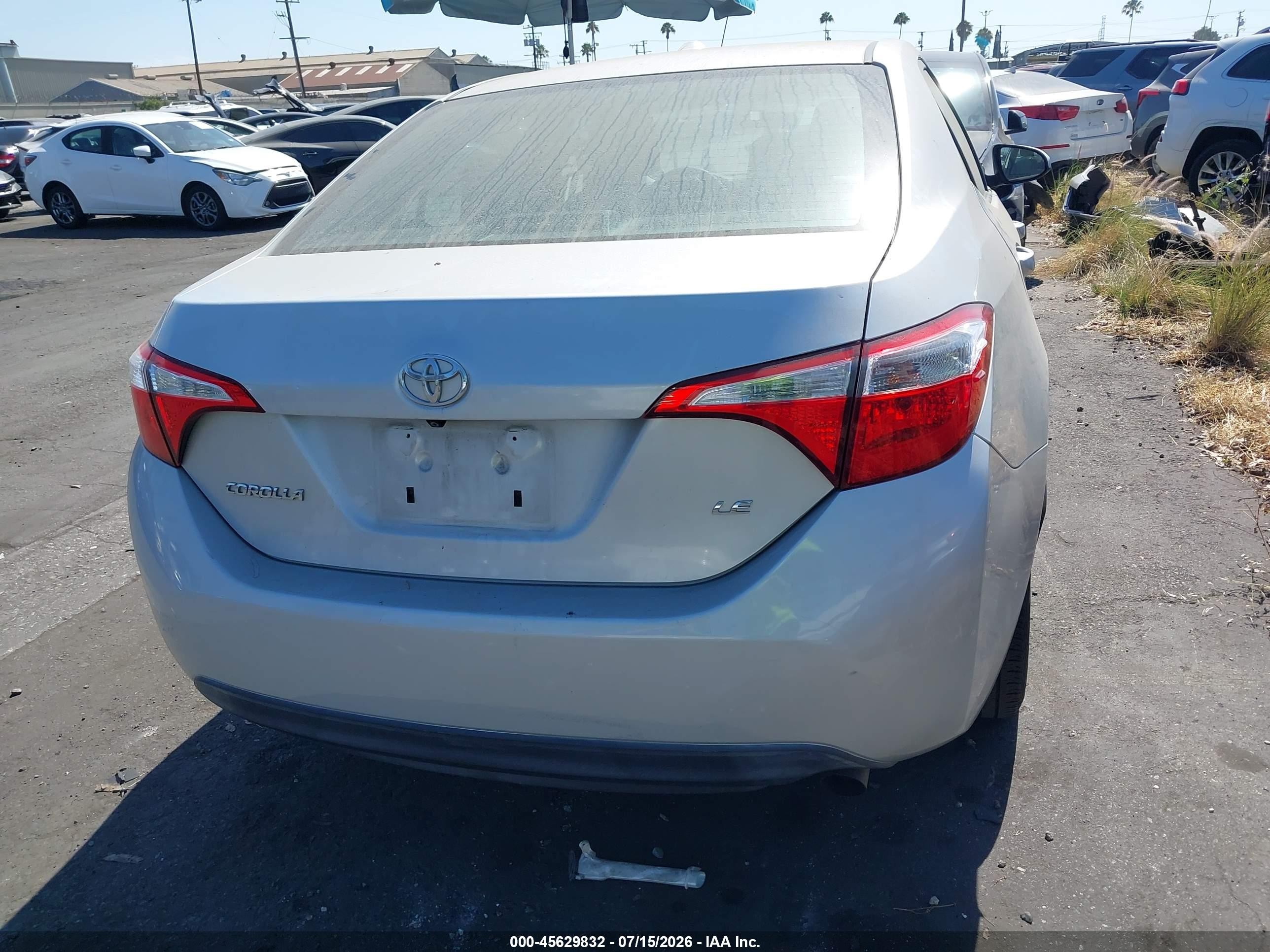 2015 Toyota Corolla Le Silver vin: 5YFBURHE1FP223745