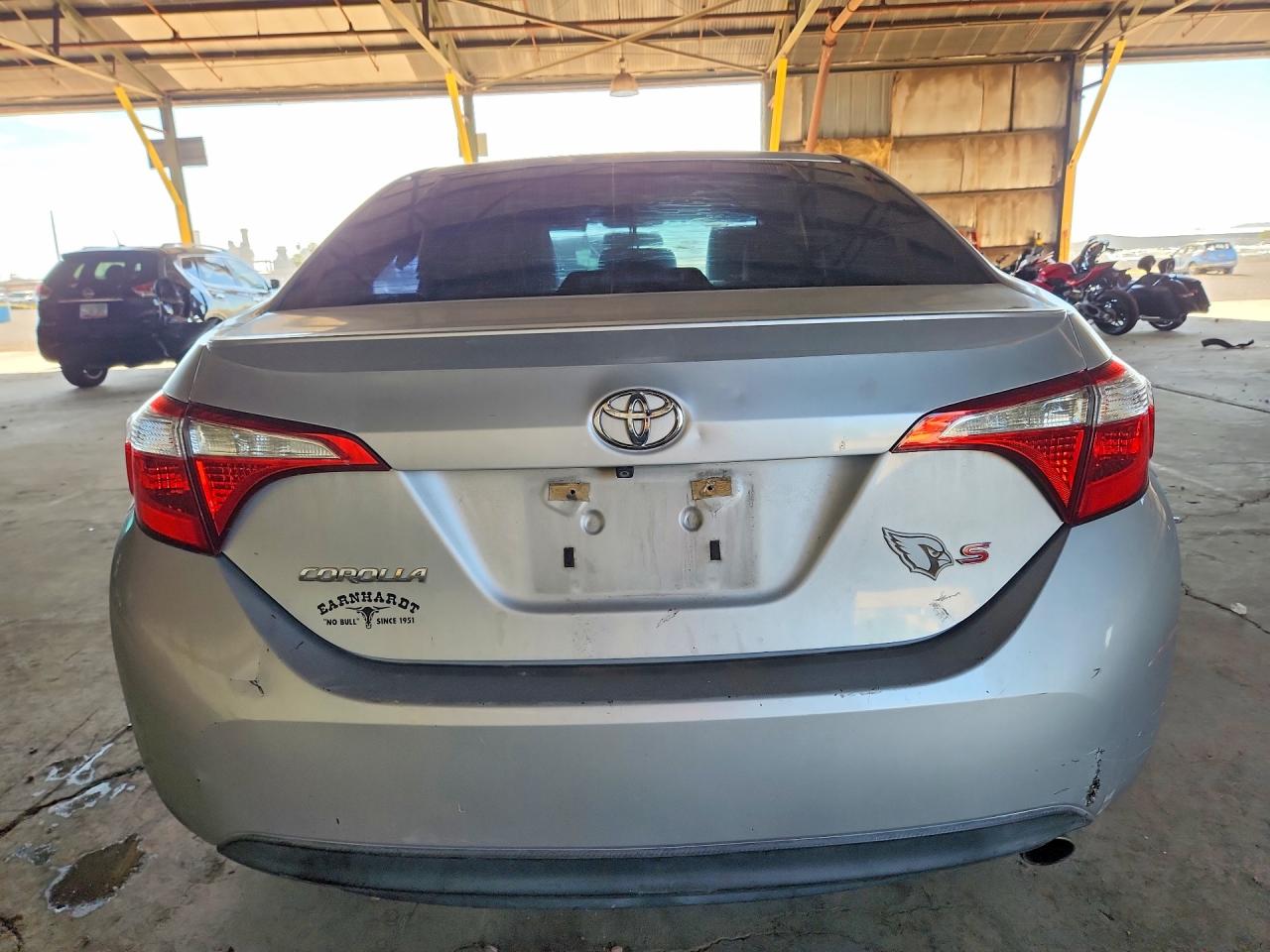 2015 Toyota Corolla Silver vin: 5YFBURHE1FP231912