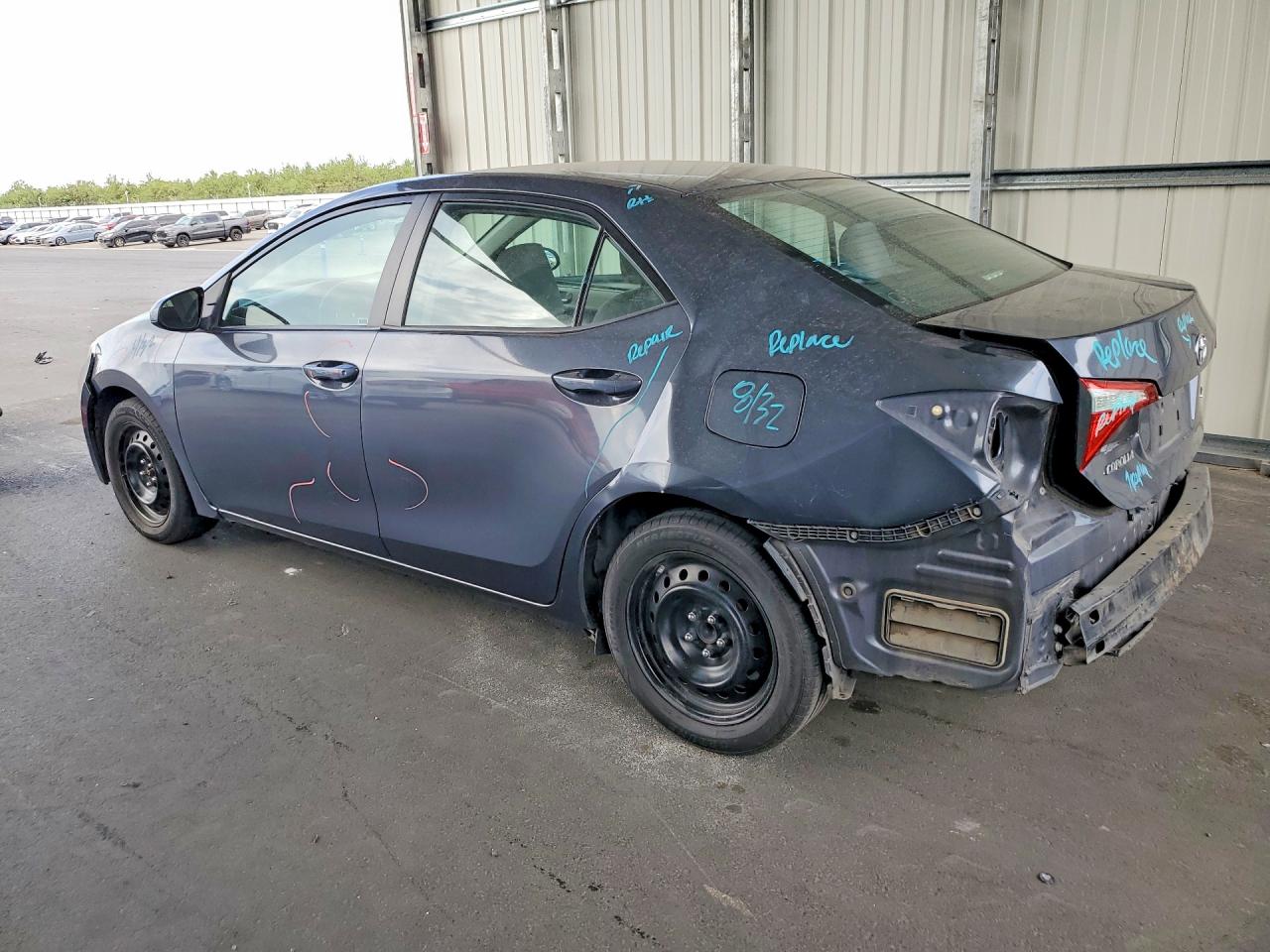 2015 Toyota Corolla Le Charcoal vin: 5YFBURHE1FP239279
