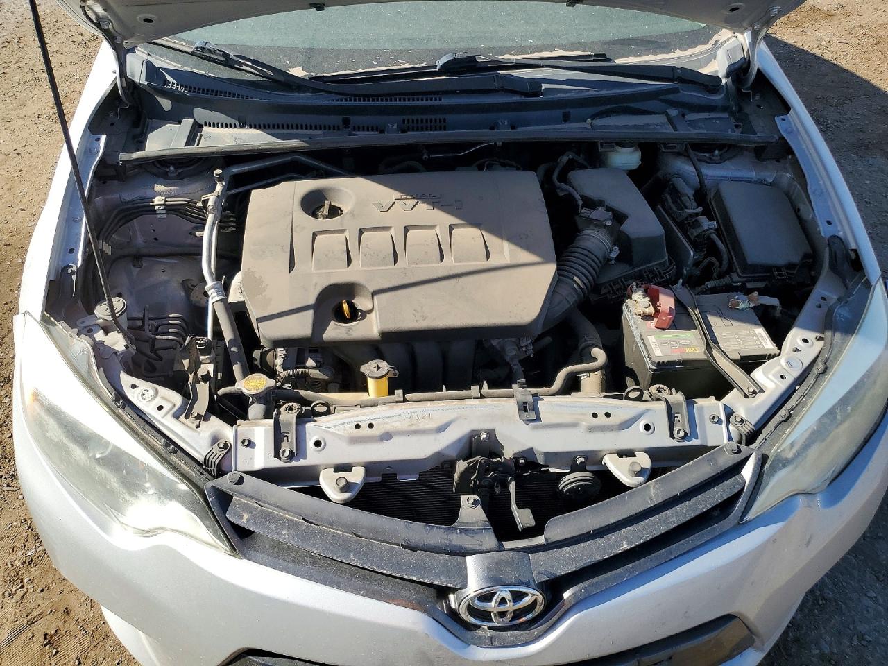 2015 Toyota Corolla Le Silver vin: 5YFBURHE1FP240156