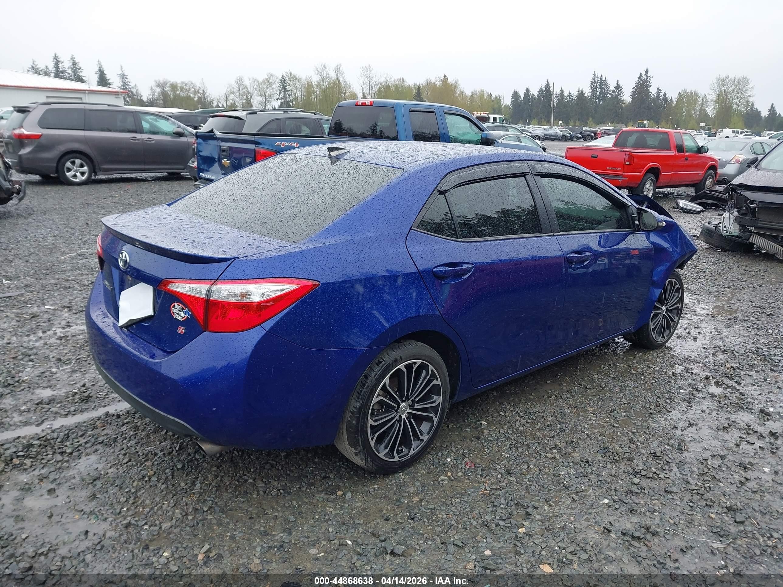 2015 Toyota Corolla S Plus Blue vin: 5YFBURHE1FP240576