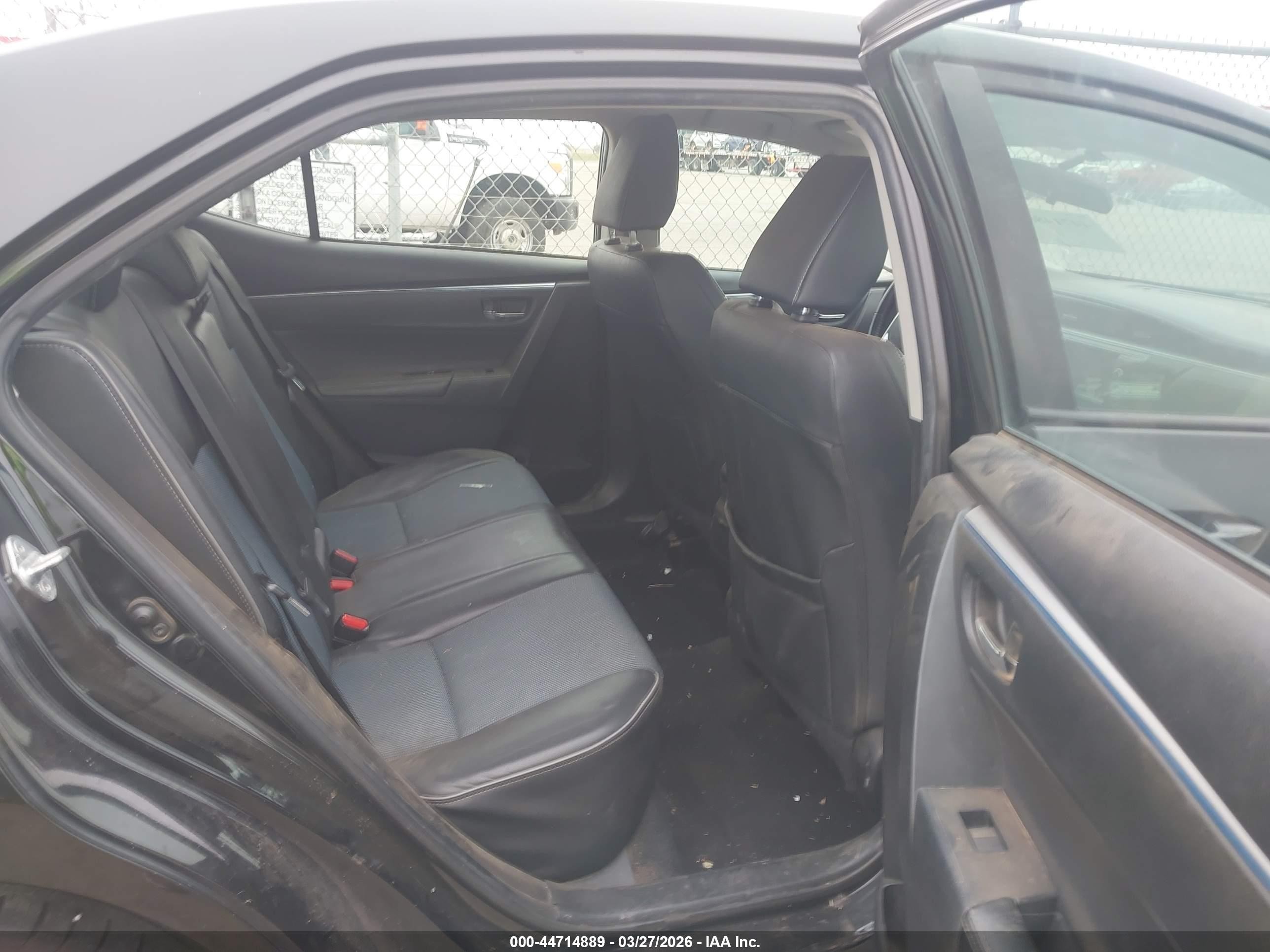 2015 Toyota Corolla S Plus Black vin: 5YFBURHE1FP245048