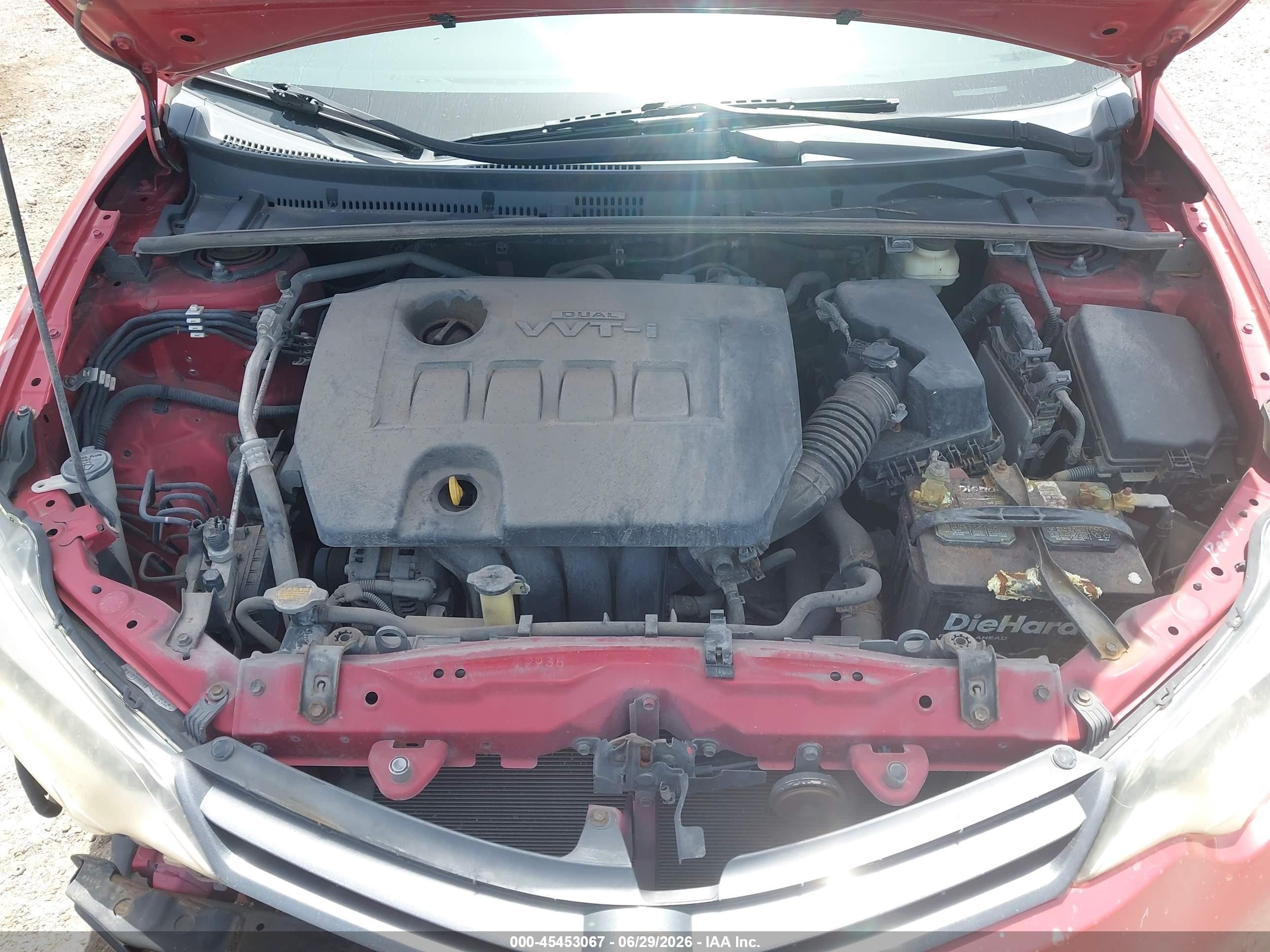 2015 Toyota Corolla Le Красный vin: 5YFBURHE1FP245468