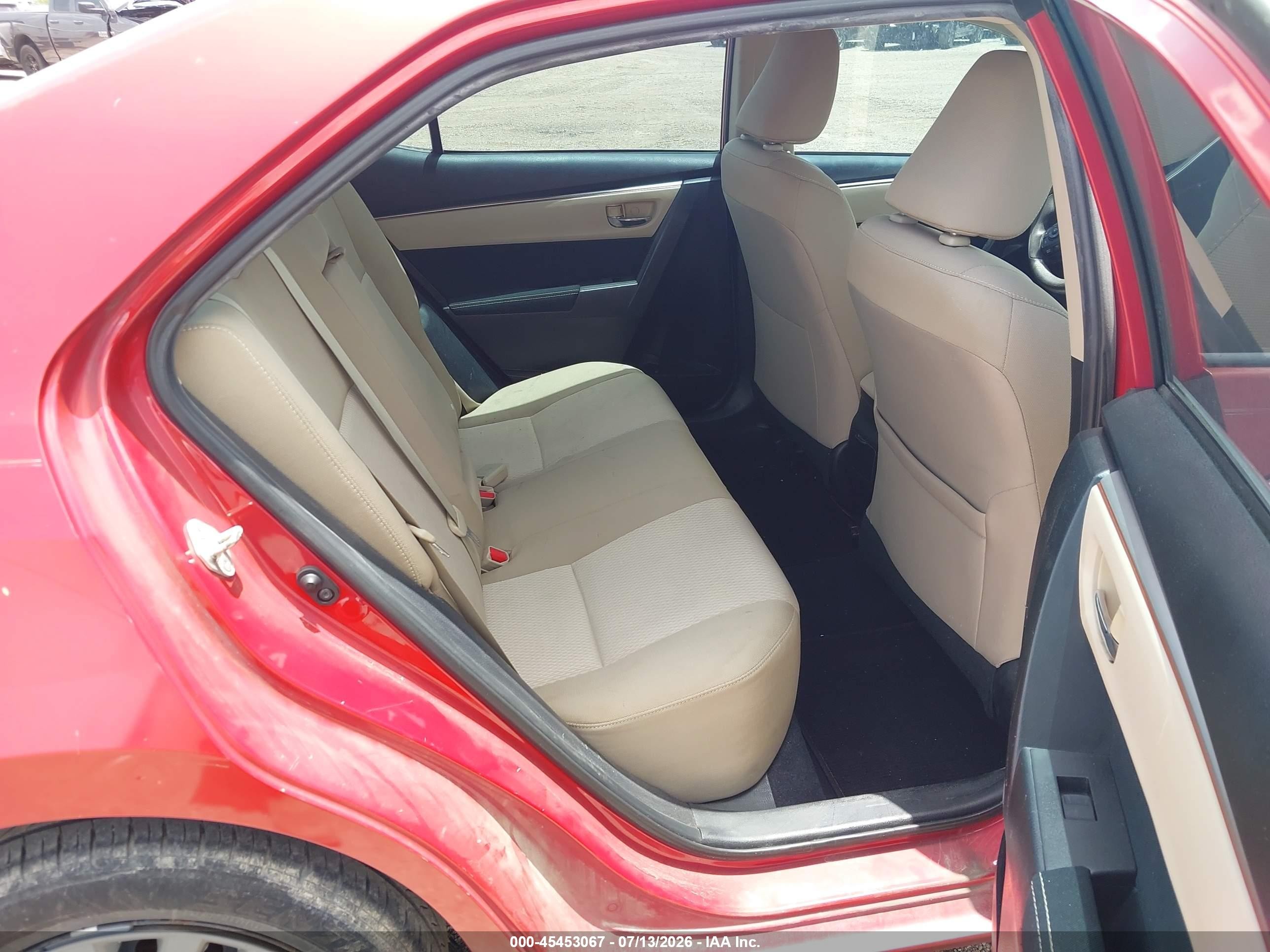 2015 Toyota Corolla Le Красный vin: 5YFBURHE1FP245468