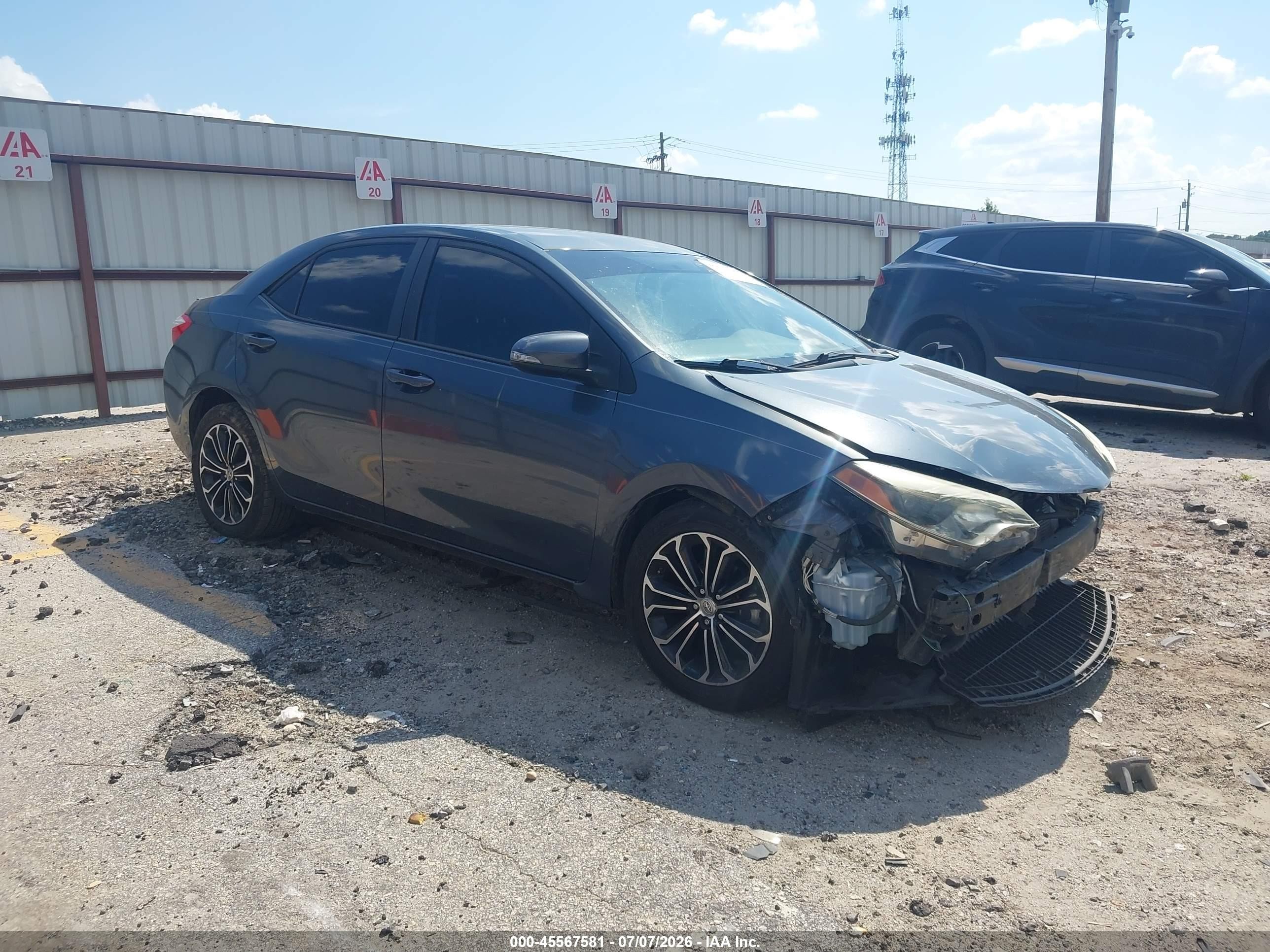2015 Toyota Corolla S Plus Blue vin: 5YFBURHE1FP250640
