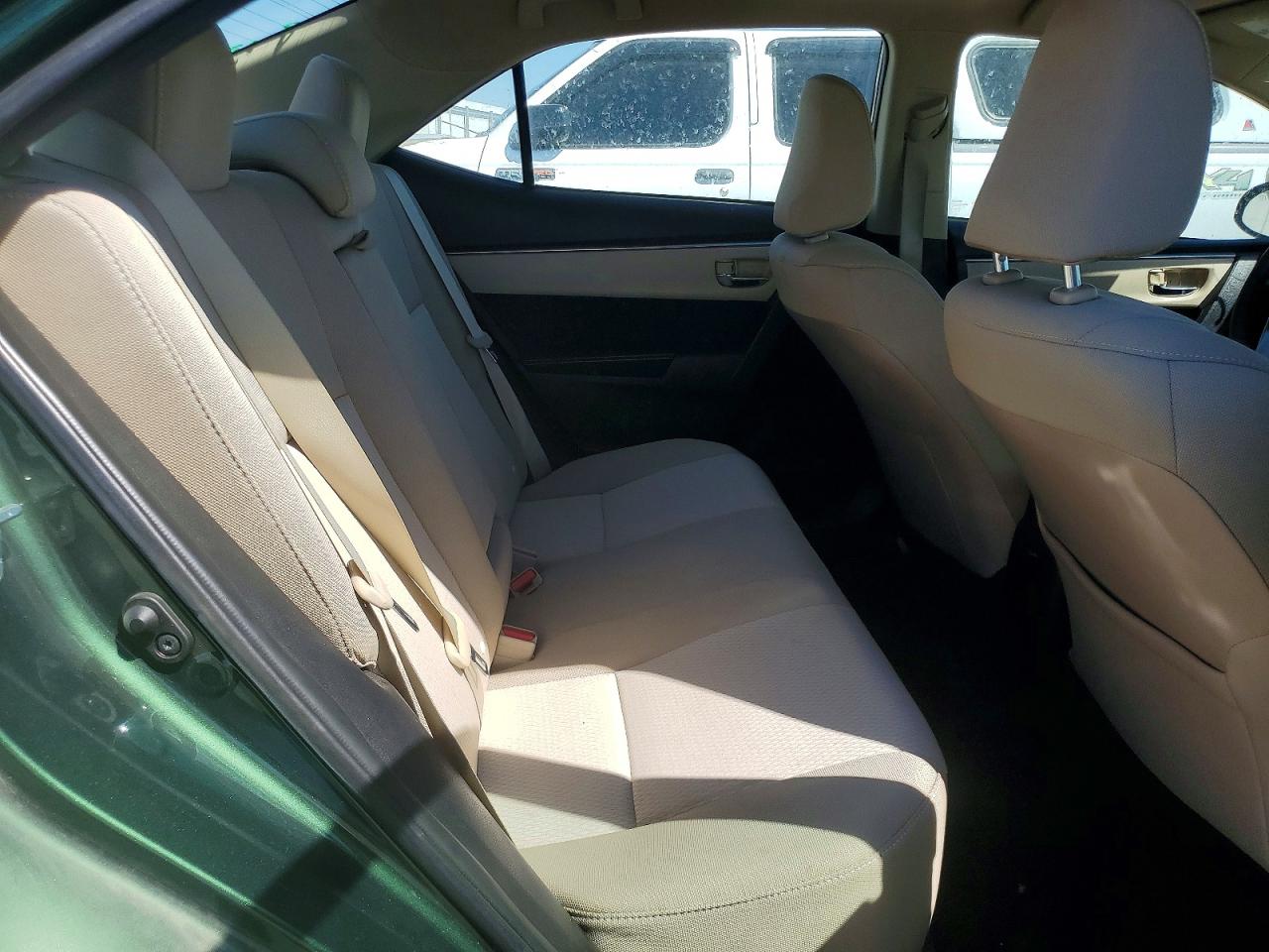 2015 Toyota Corolla Le Green vin: 5YFBURHE1FP251870