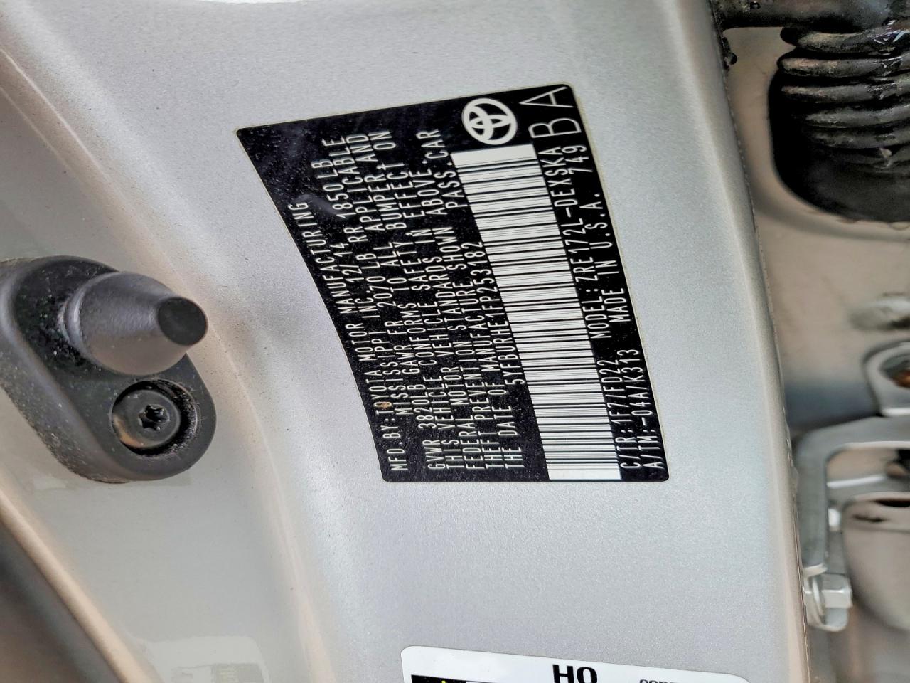 2015 Toyota Corolla S Plus Серебряный vin: 5YFBURHE1FP253182