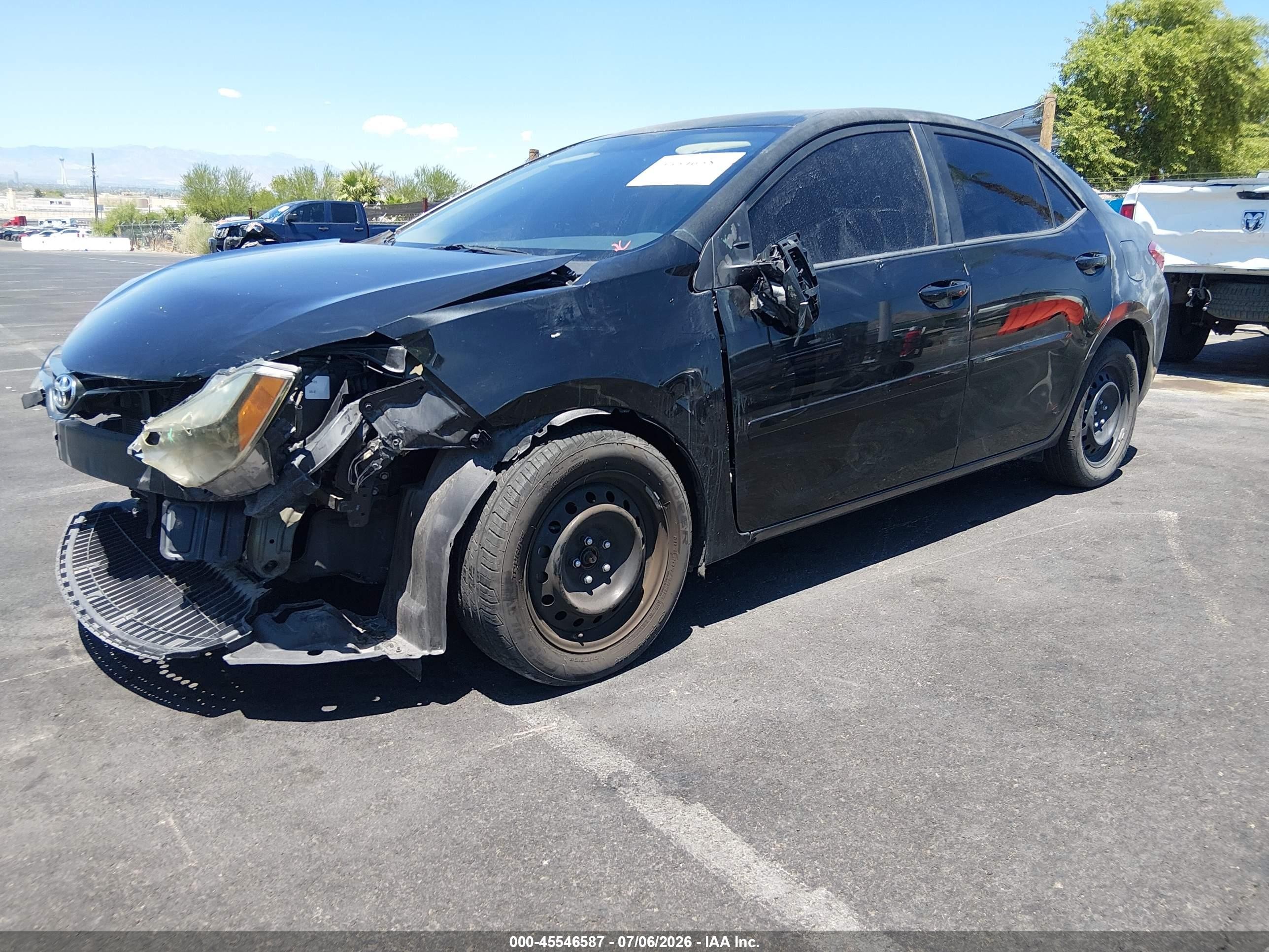 2015 Toyota Corolla Le Черный vin: 5YFBURHE1FP256289