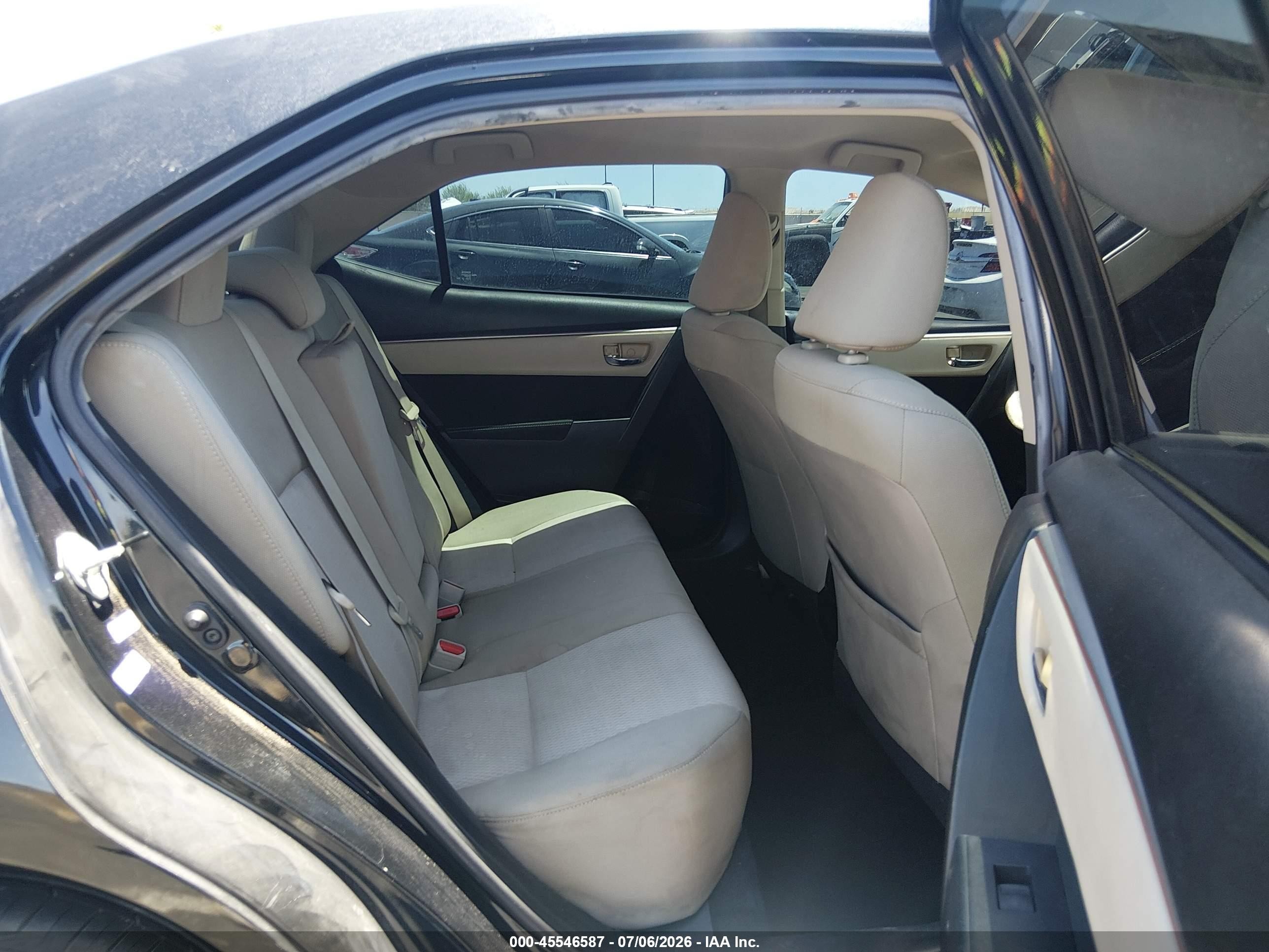 2015 Toyota Corolla Le Черный vin: 5YFBURHE1FP256289